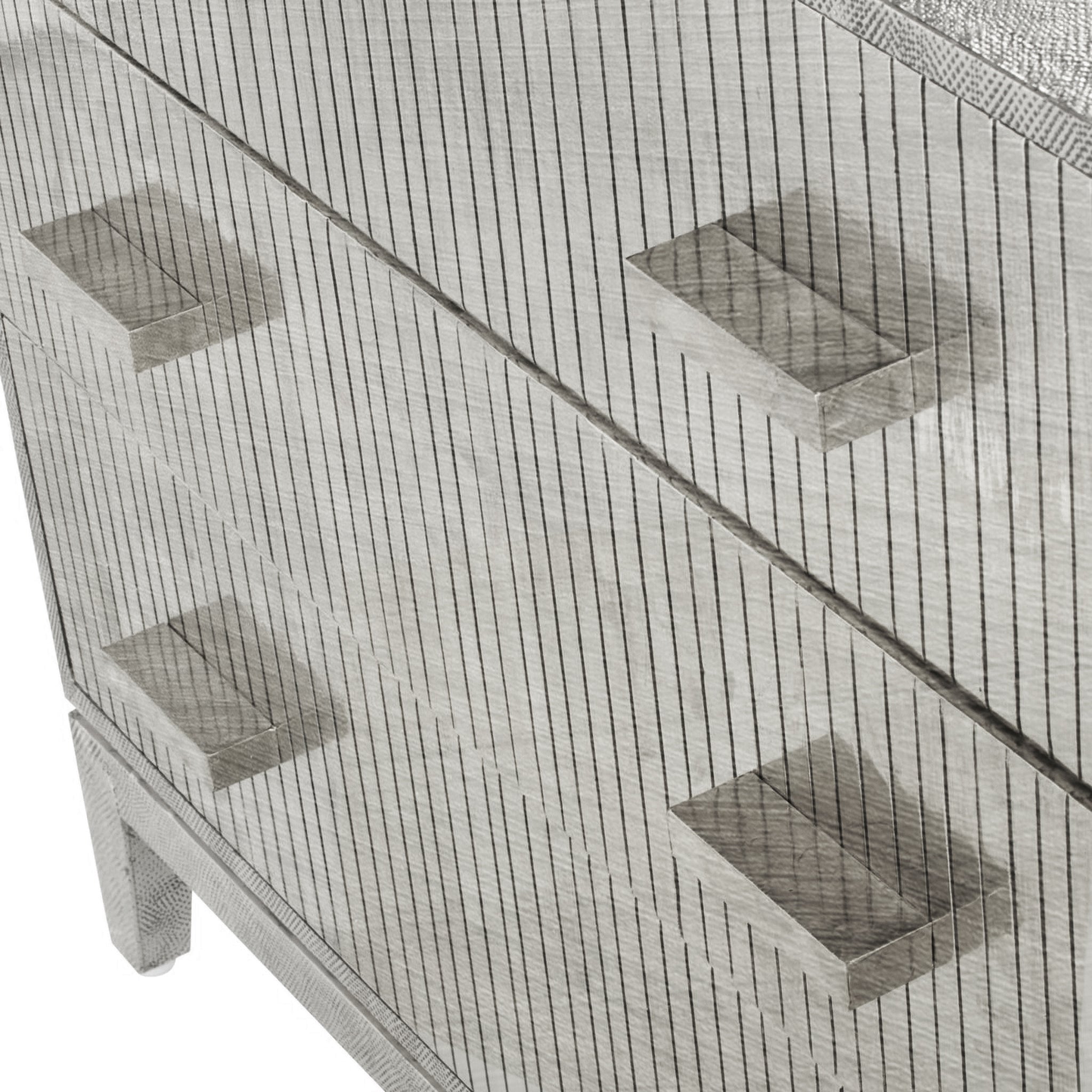 Shaan Chest of Drawers