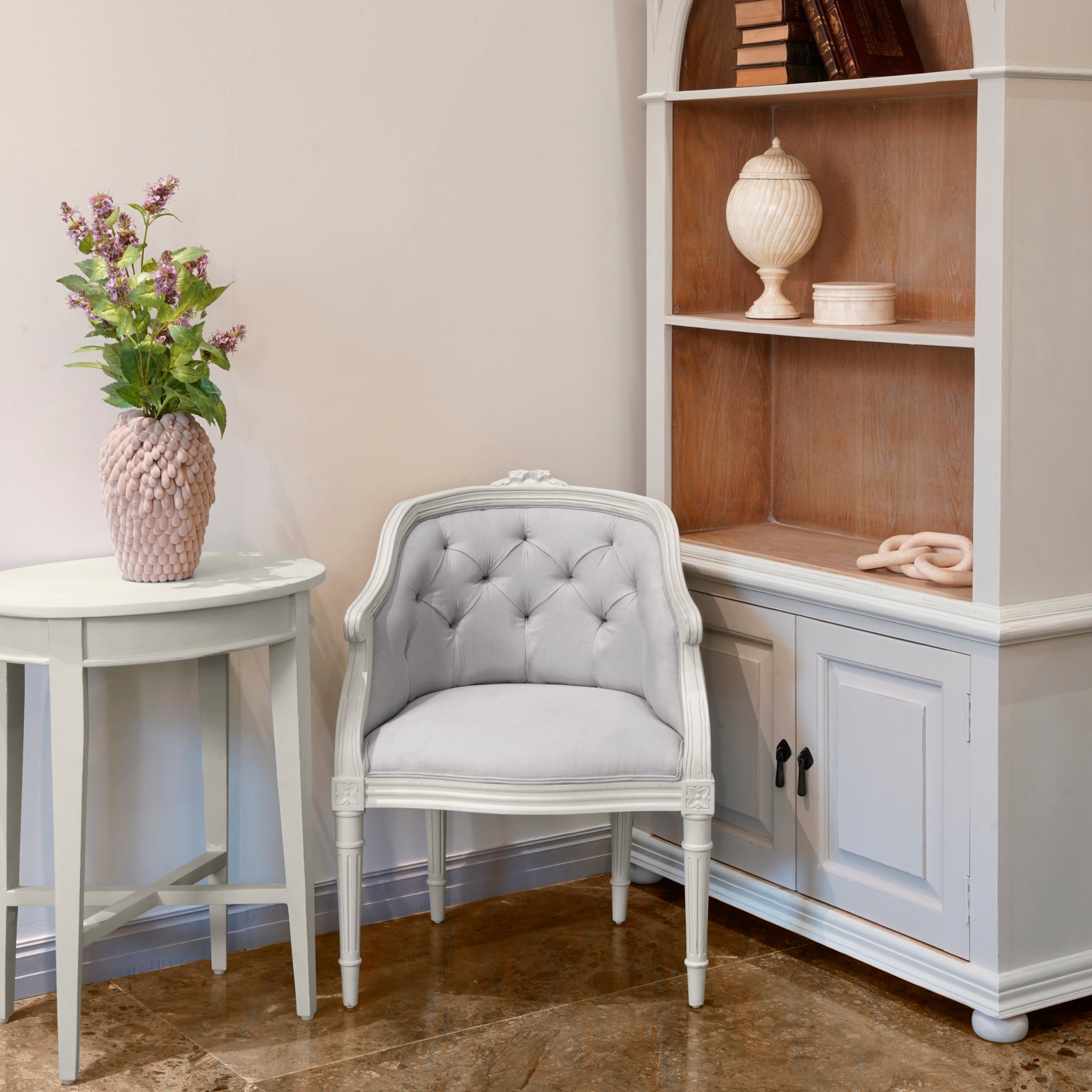 Gustavian Classic End Table