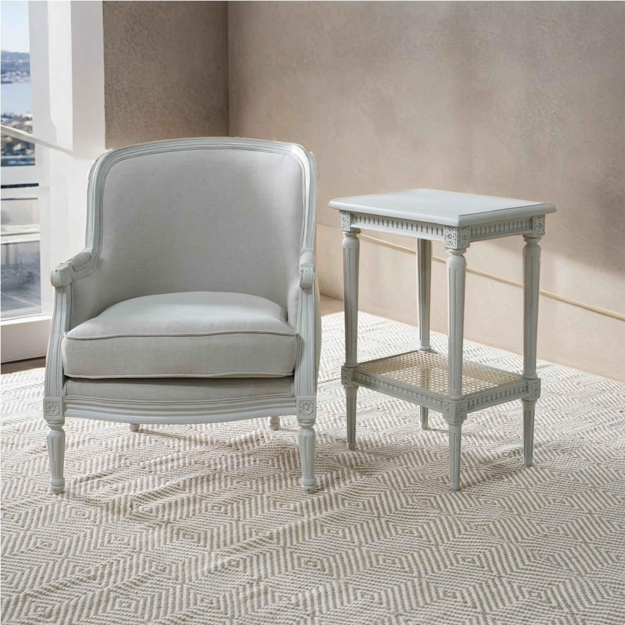 Gustavian Classic Side Table