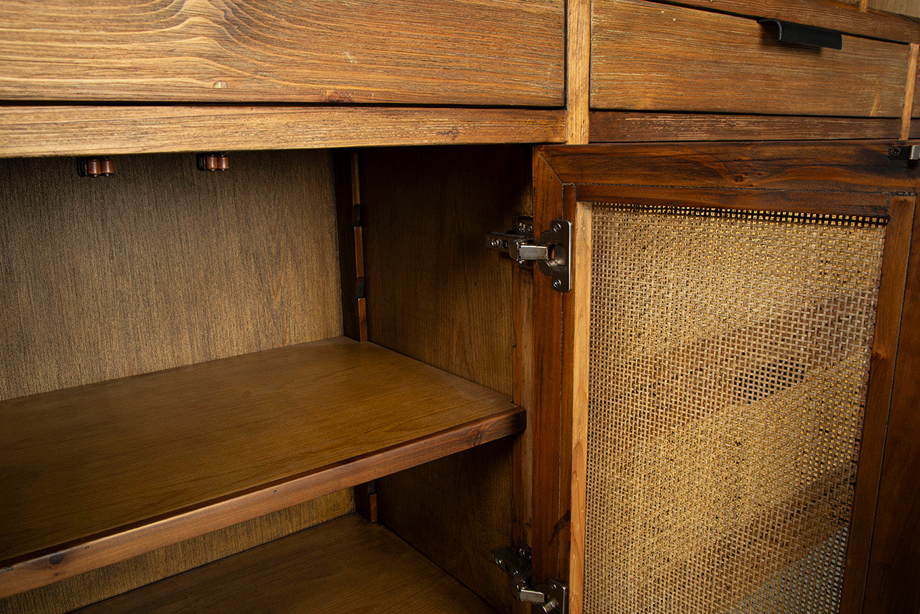 Mangold Cabinet