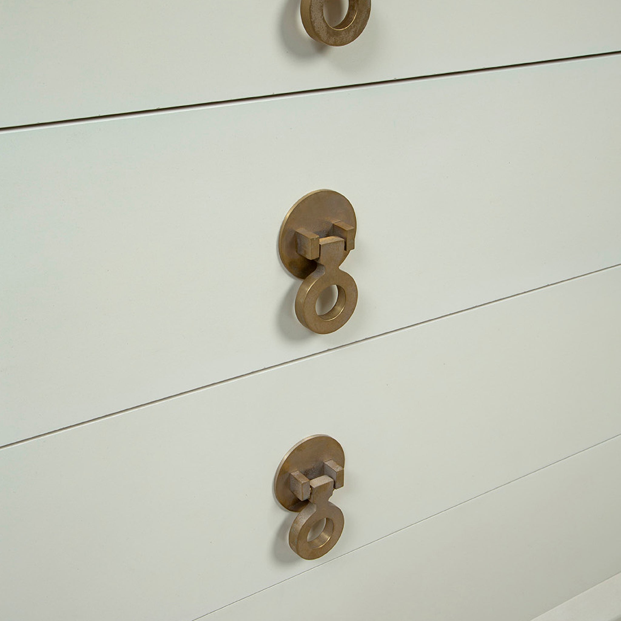 Sovana Lacquered Wood Chest