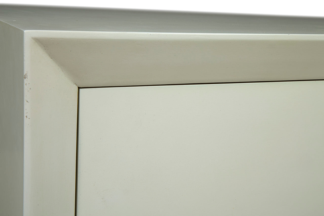 Sovana Lacquered Wood Chest