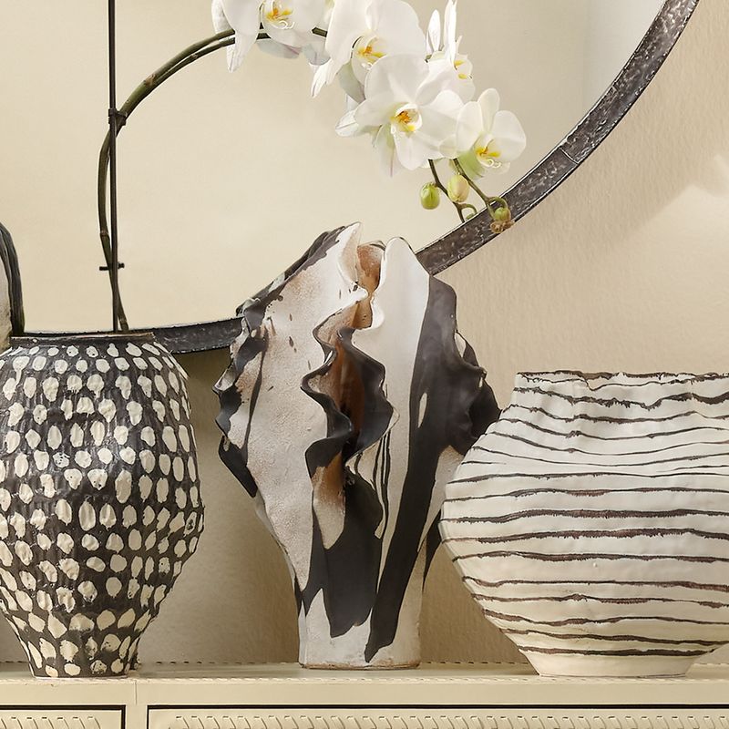 Cymbrel Sculptural Vase - Wisteria