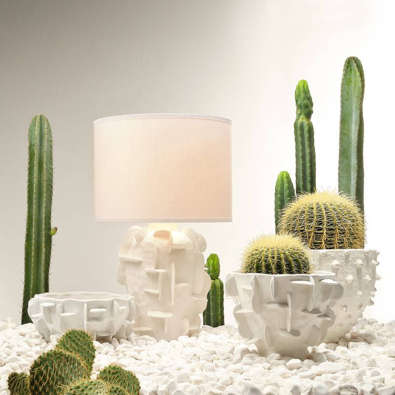 Calvoi Ceramic Table Lamp - Wisteria
