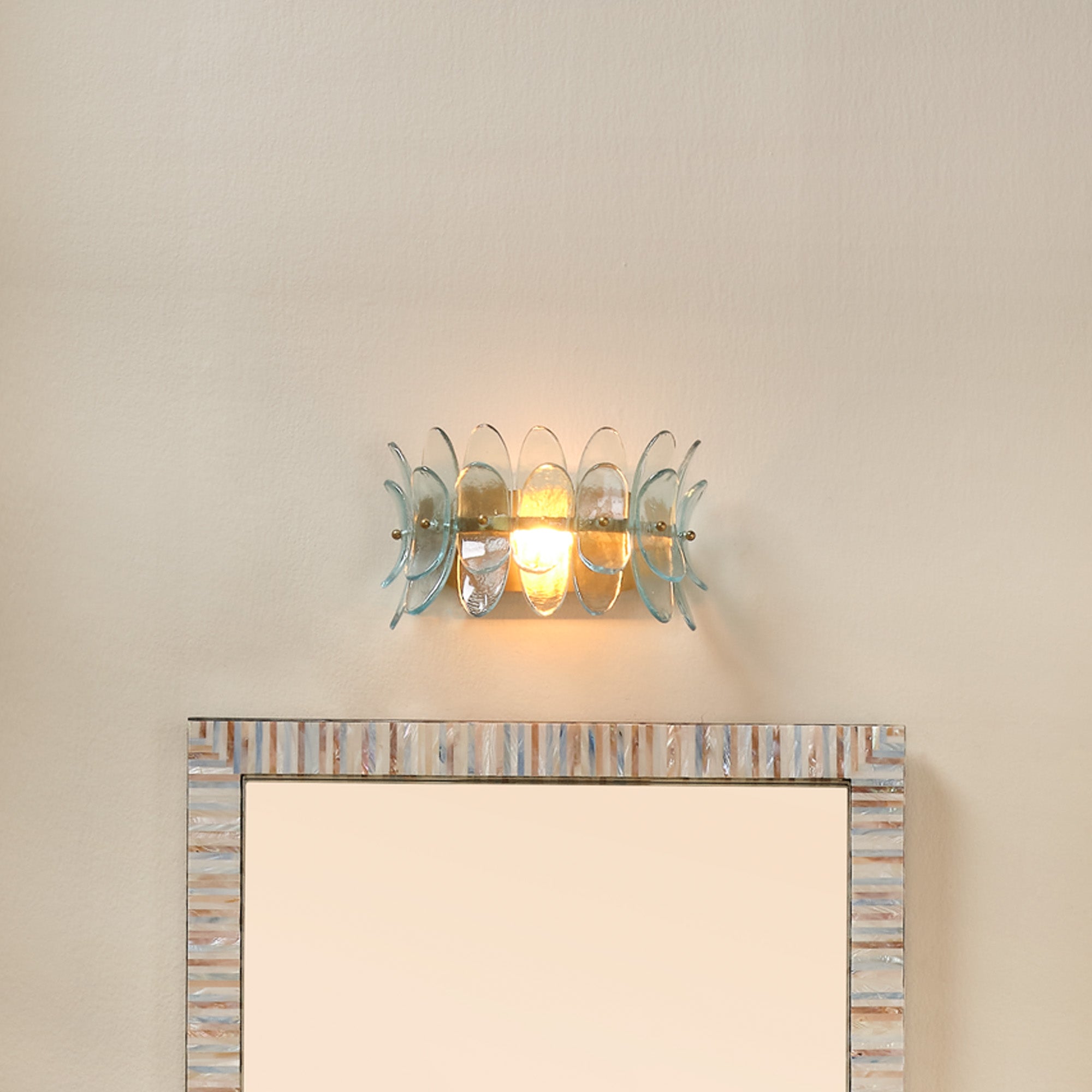 Vetrola Glass Sconce - Wisteria