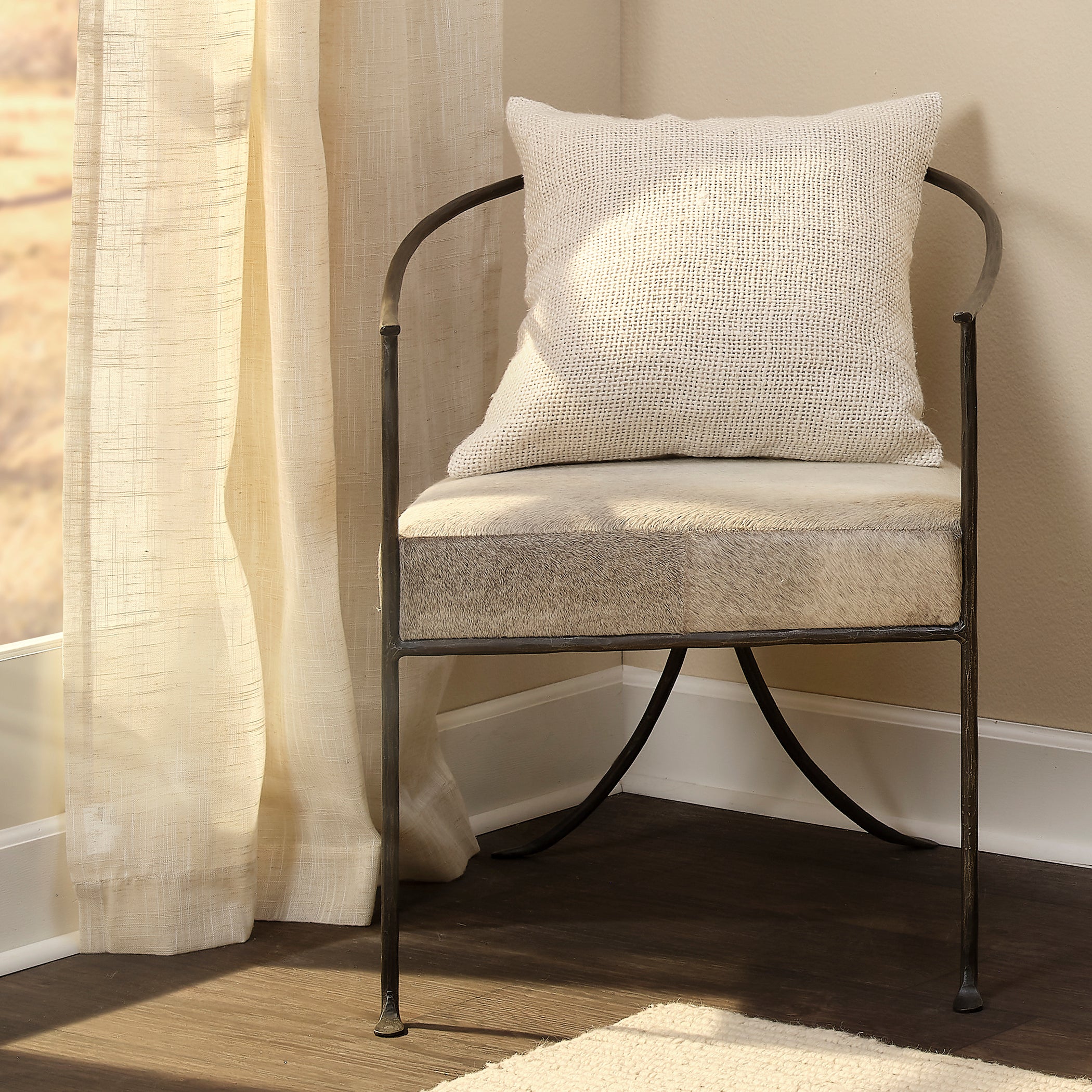 Arcelle Arm Chair