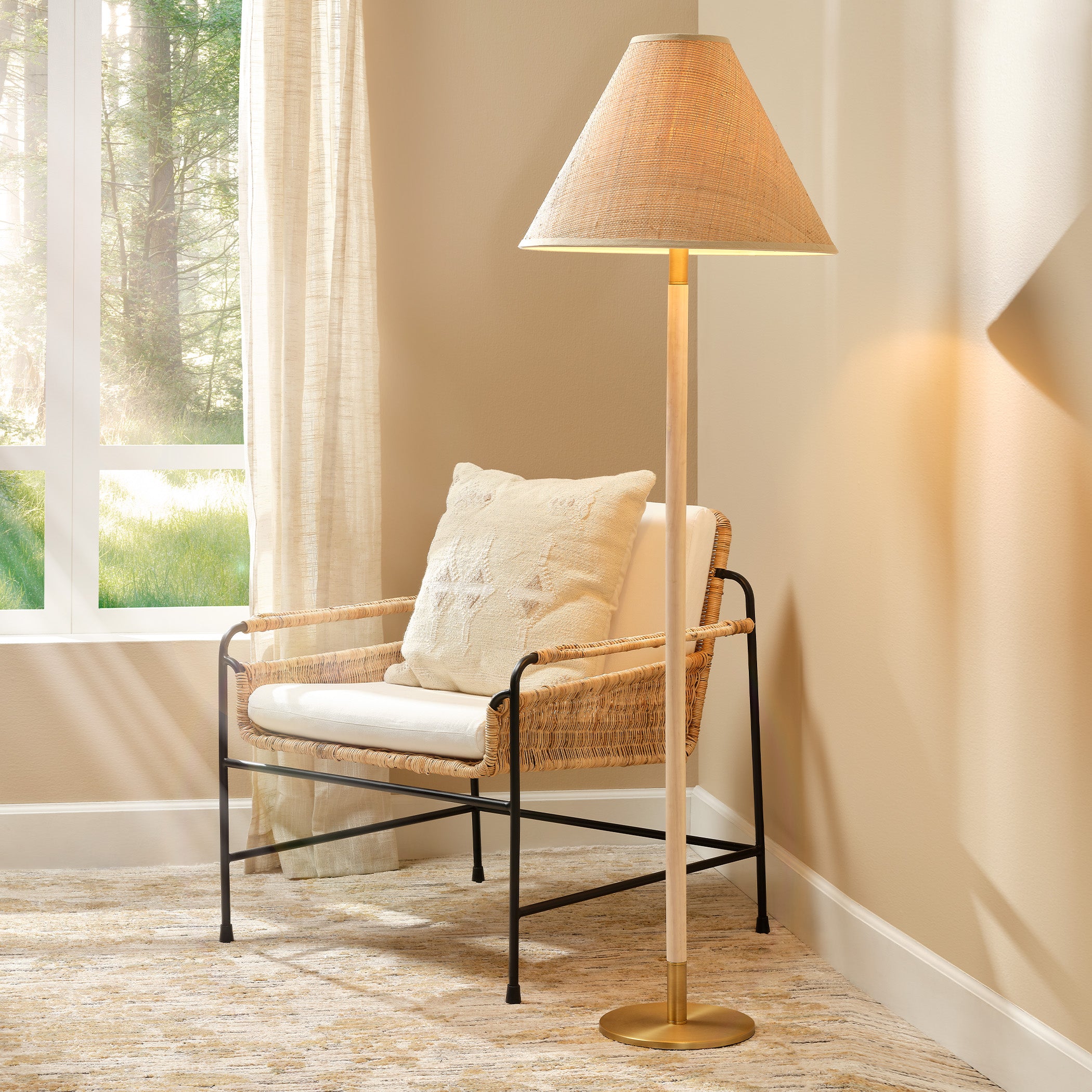 Salome Floor Lamp