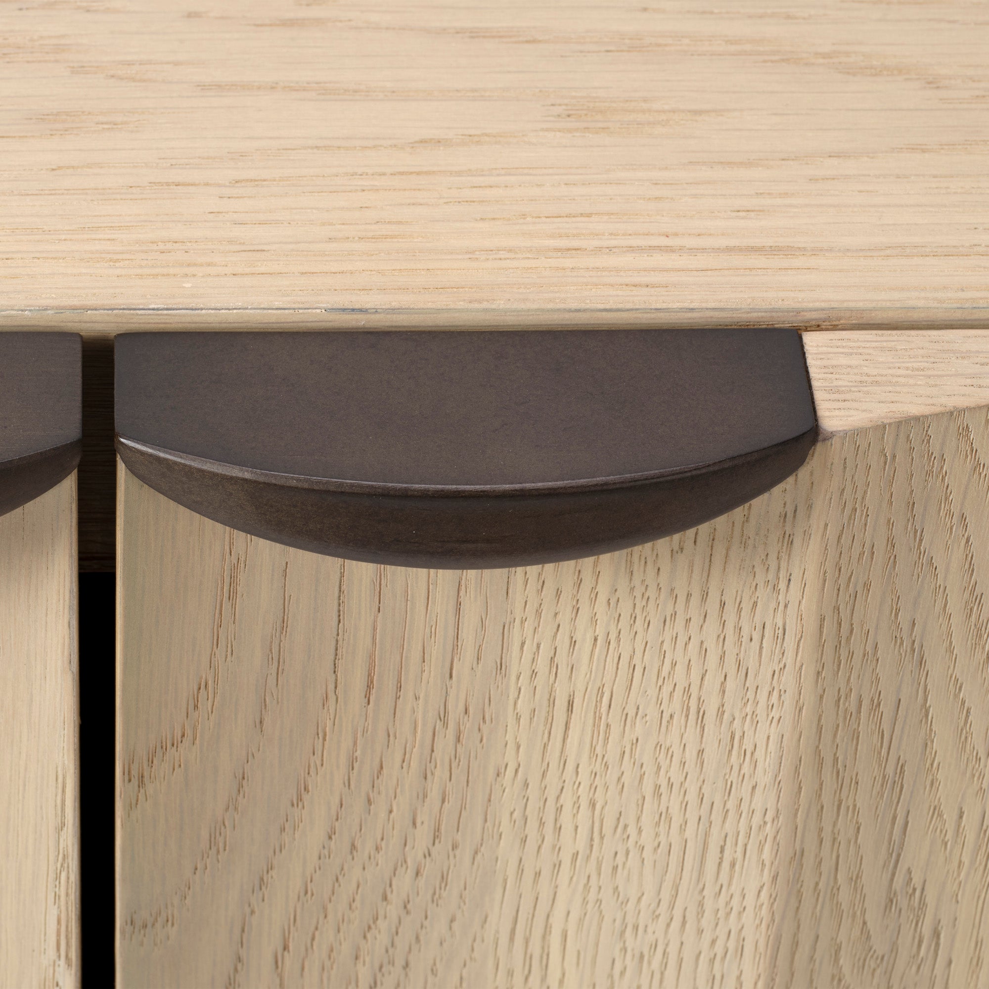 Rothbury Fluted Oak Cabinet