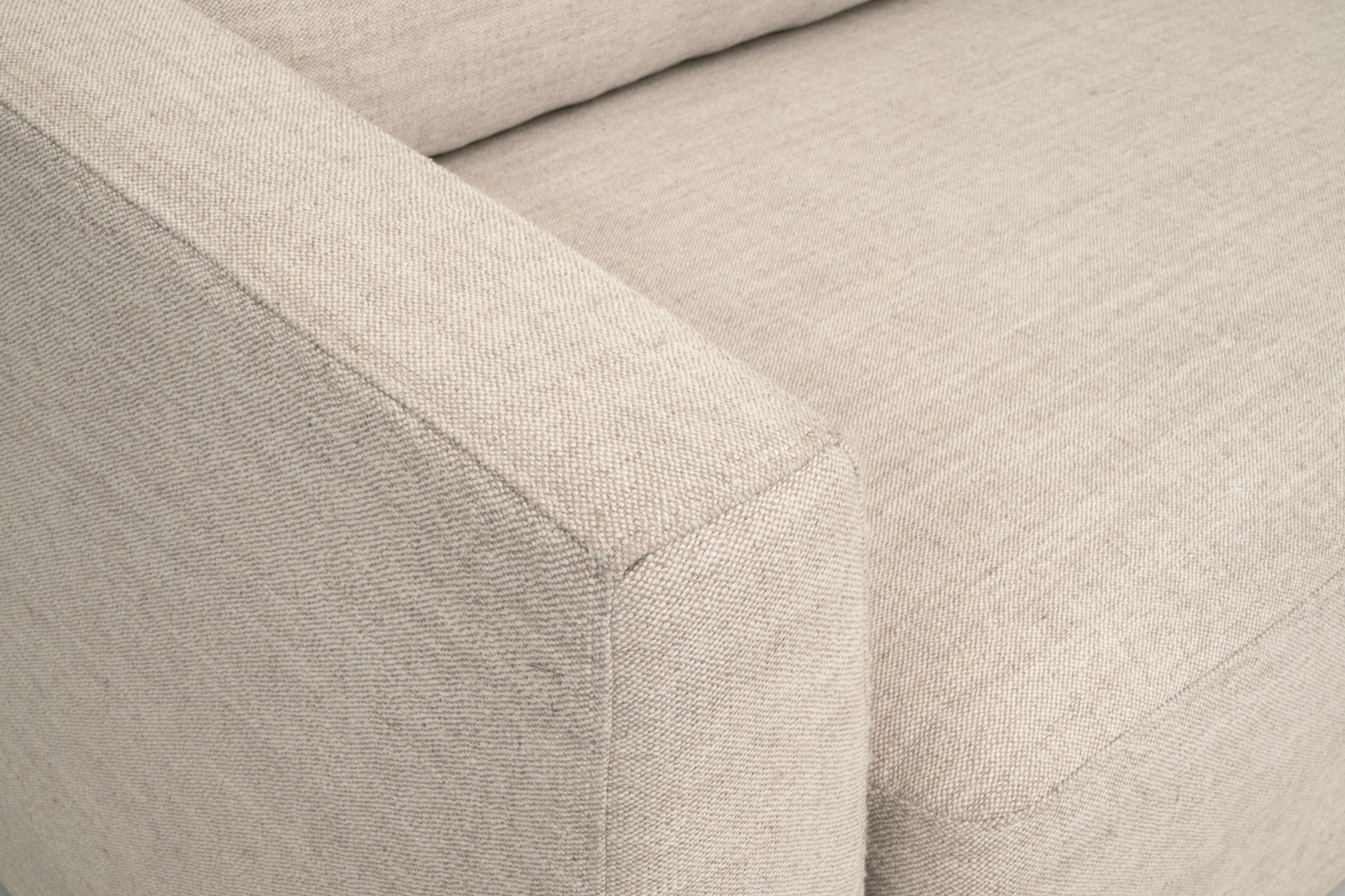 Montclairen Sofa