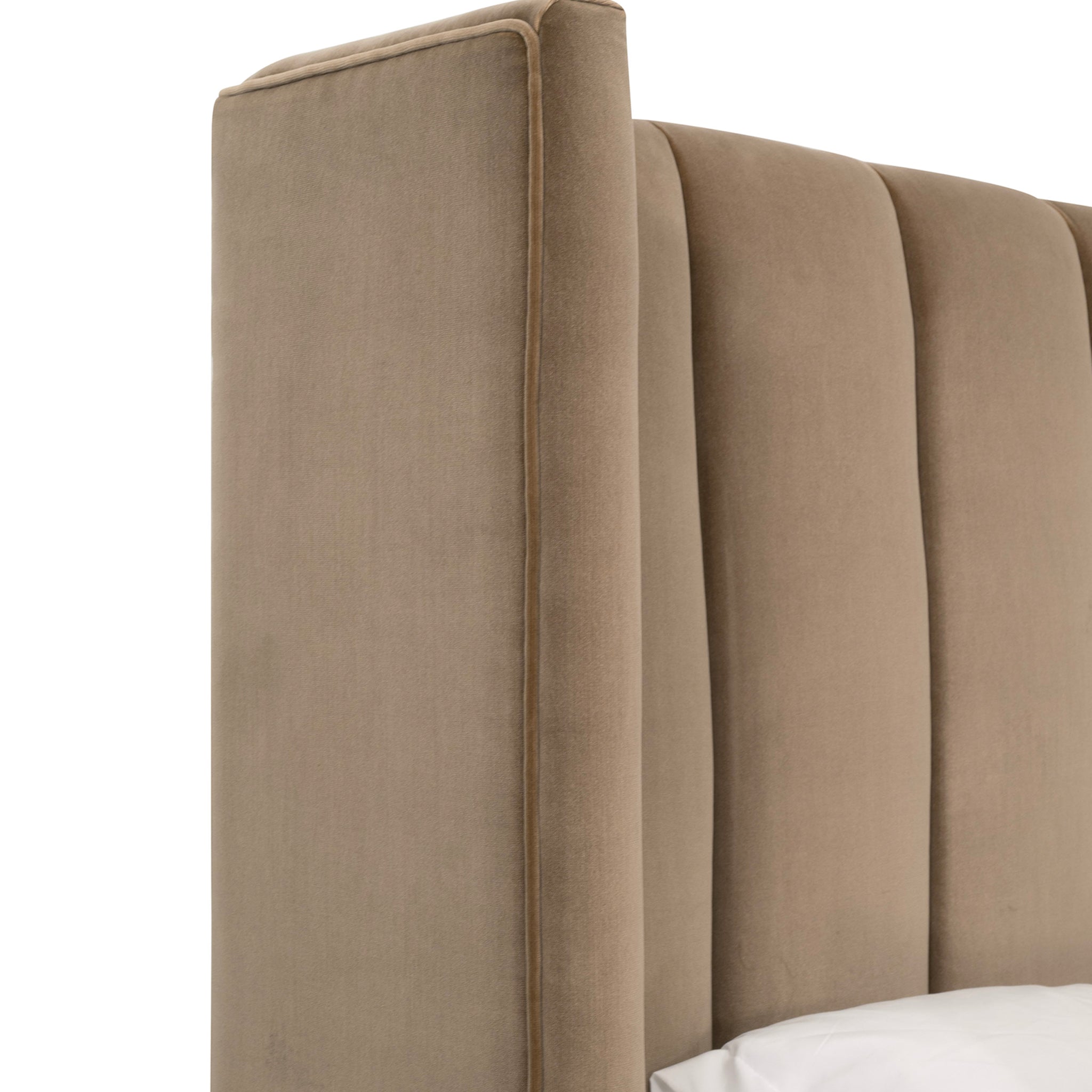 Bellerose Bed