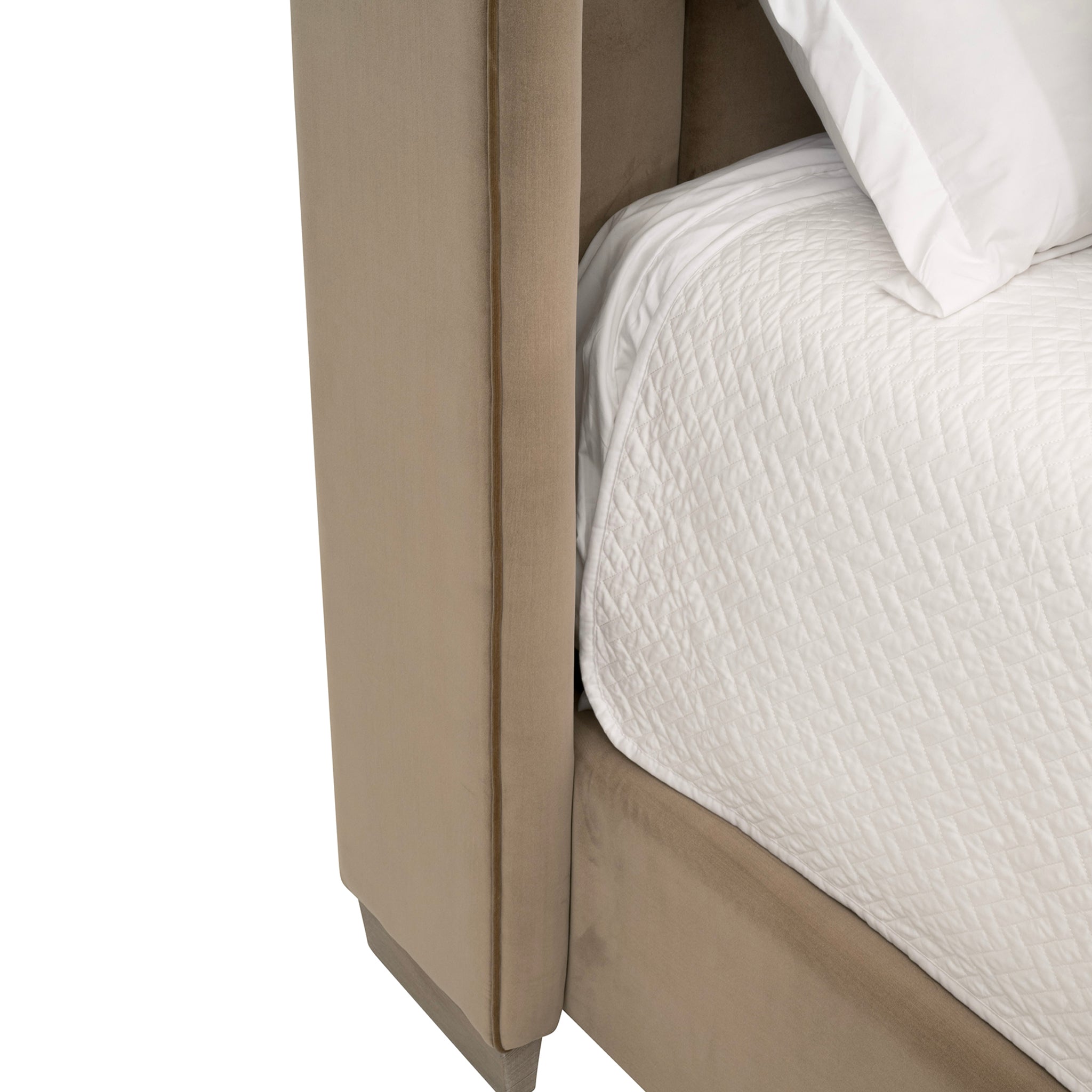 Bellerose Bed