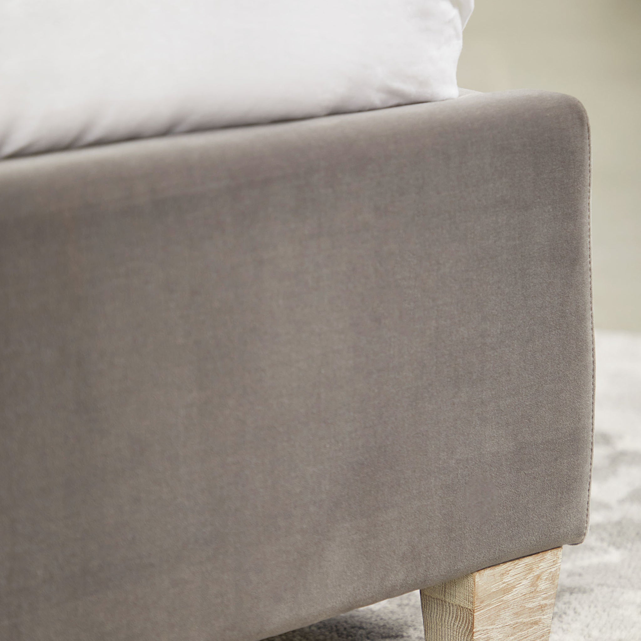 Bellerose Bed