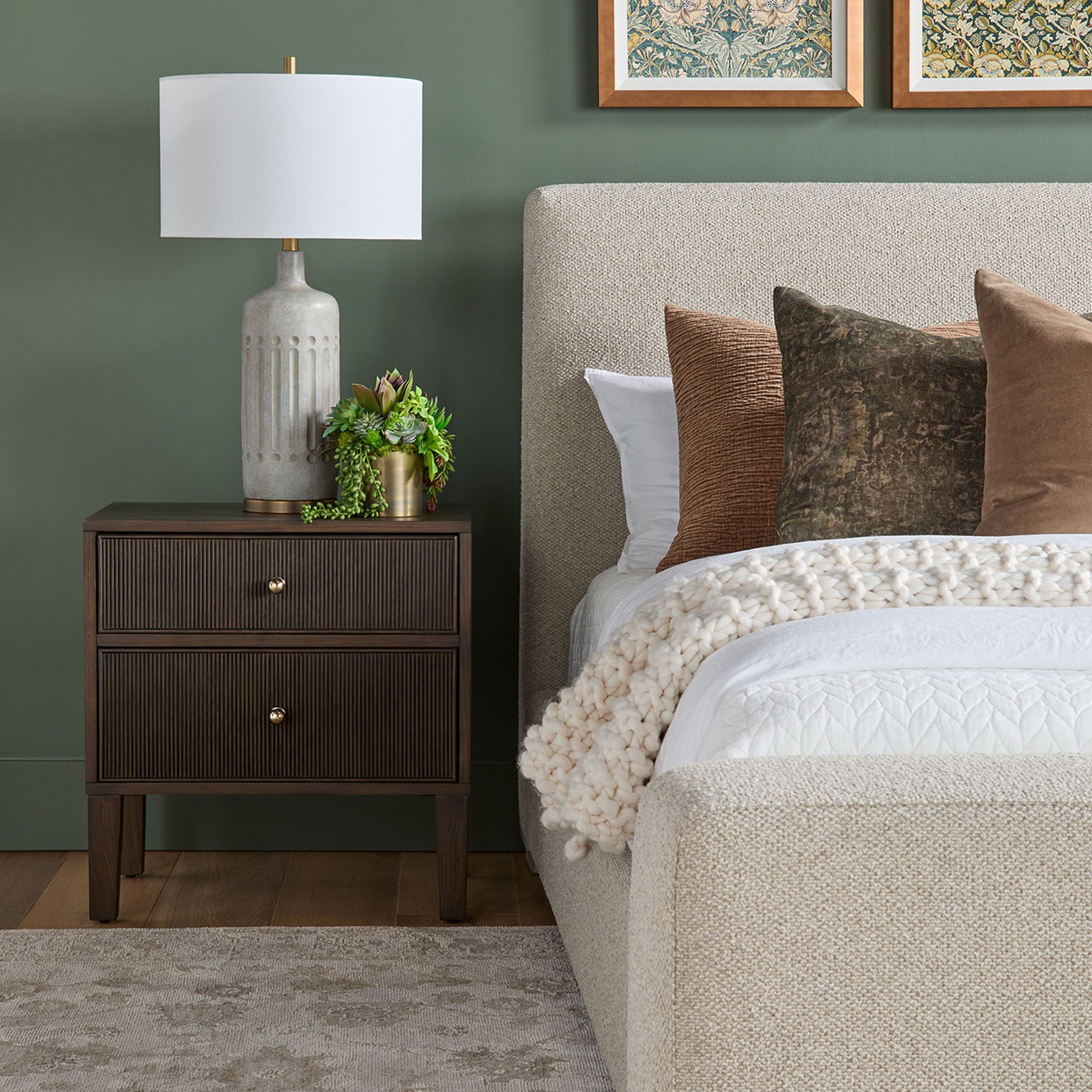 Casteron Bed