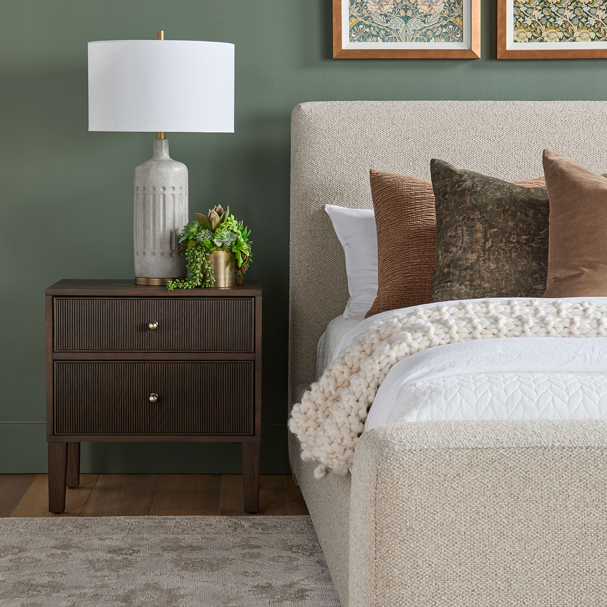 Casteron Bed