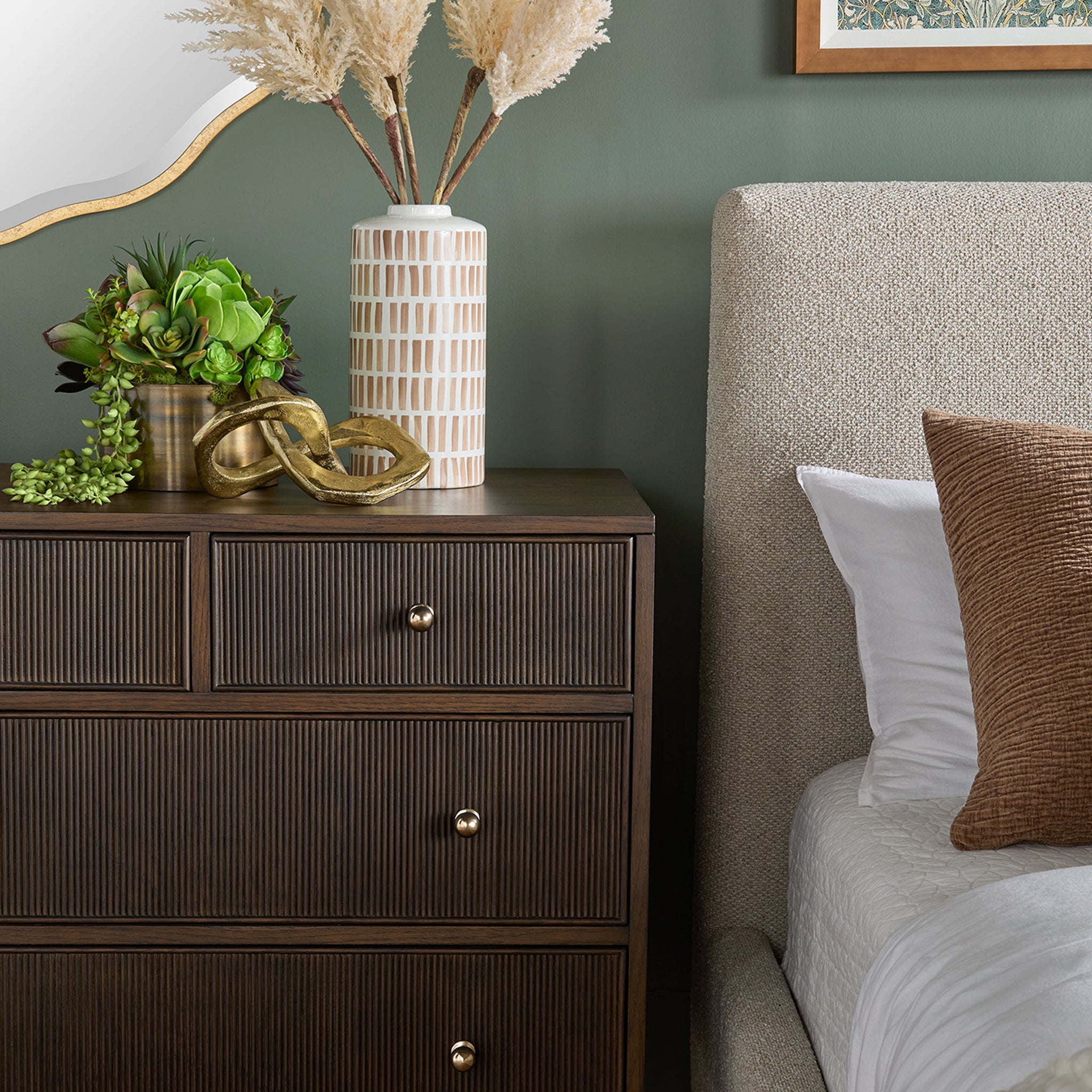 Casteron Bed