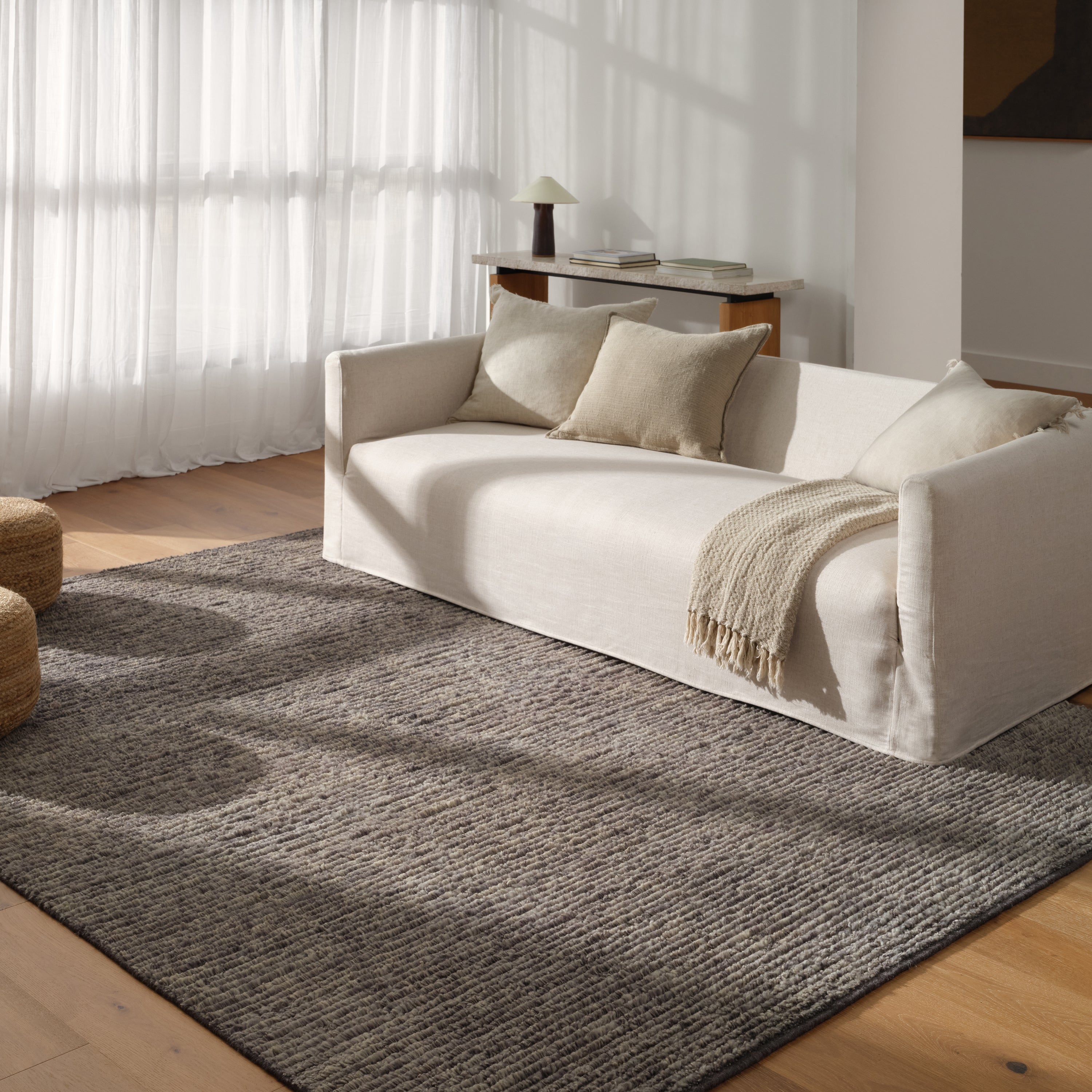 Arin Hand-Knotted Wool Rug