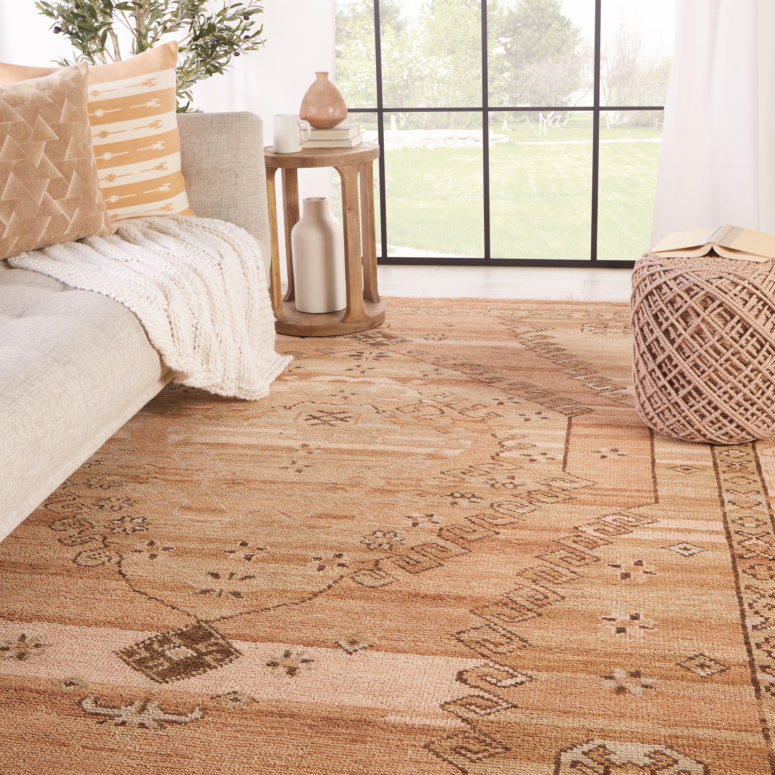 Jinvara Wool Area Rug