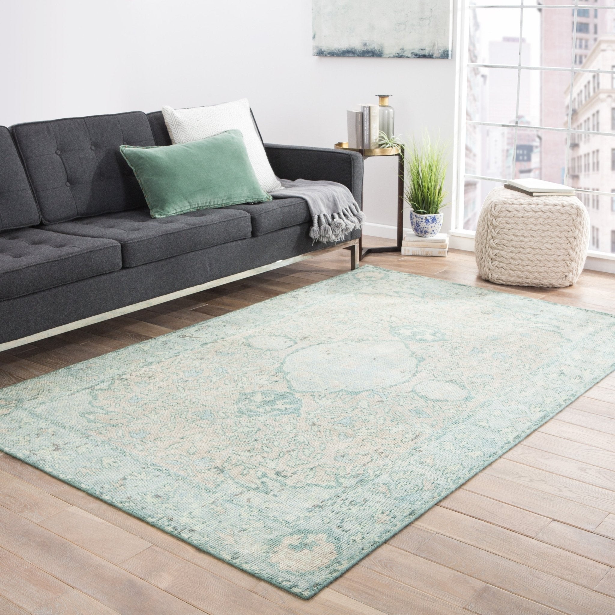 Selvika Wool Area Rug - Wisteria