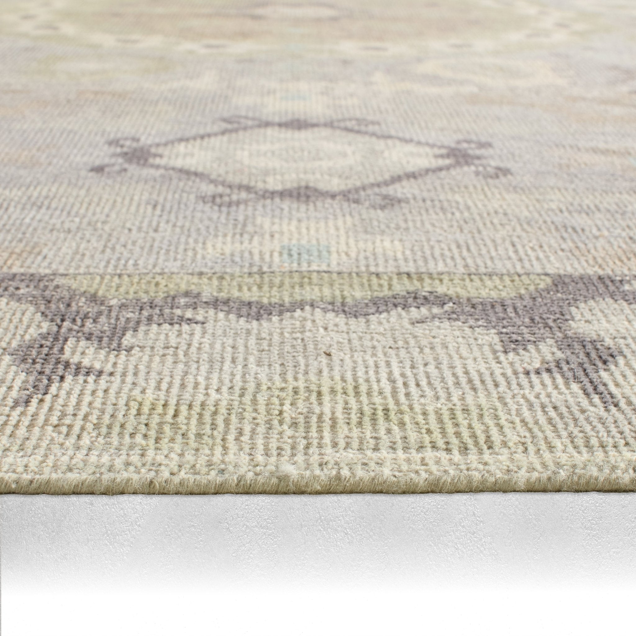 Varenna Wool Area Rug - Wisteria