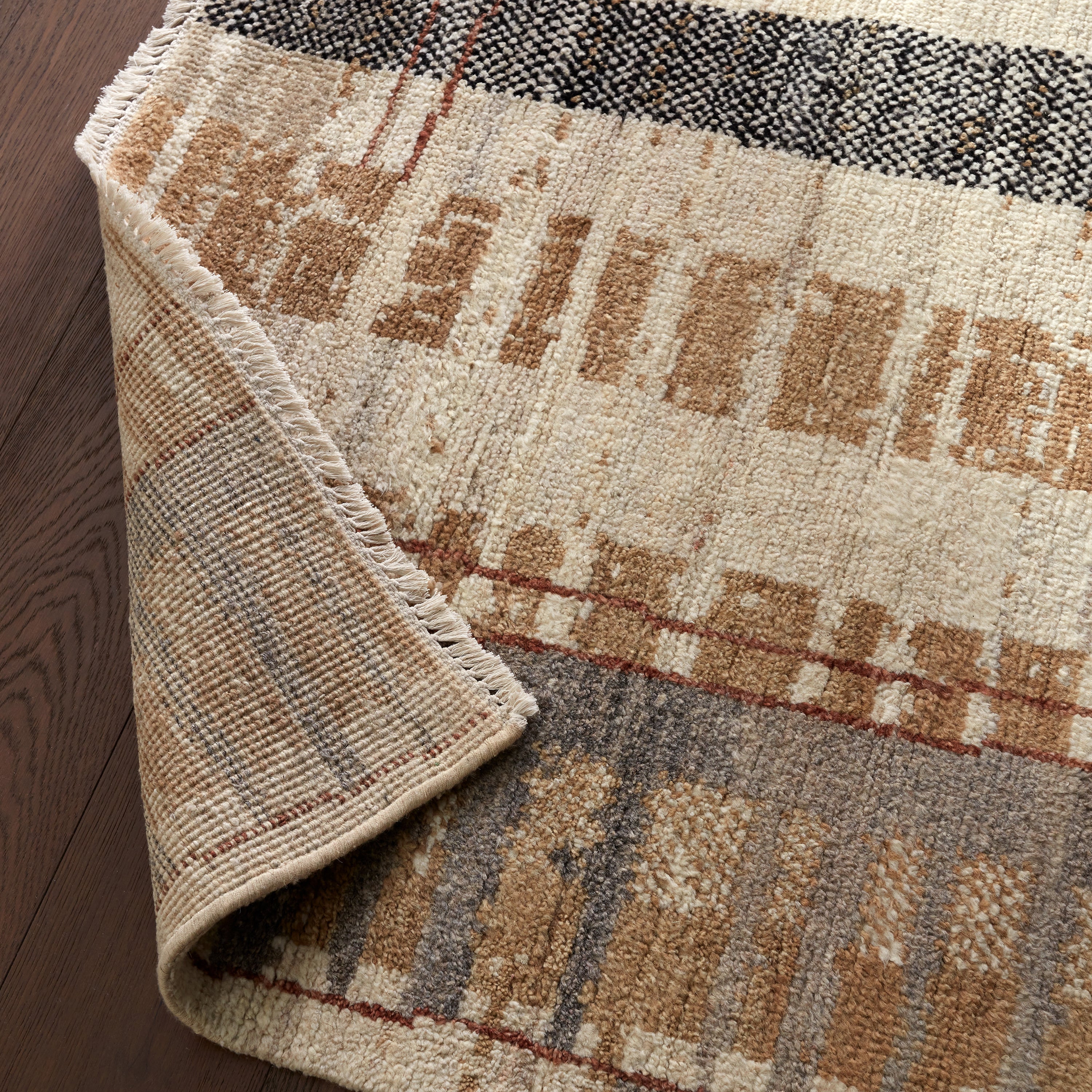 Vallata Wool Area Rug