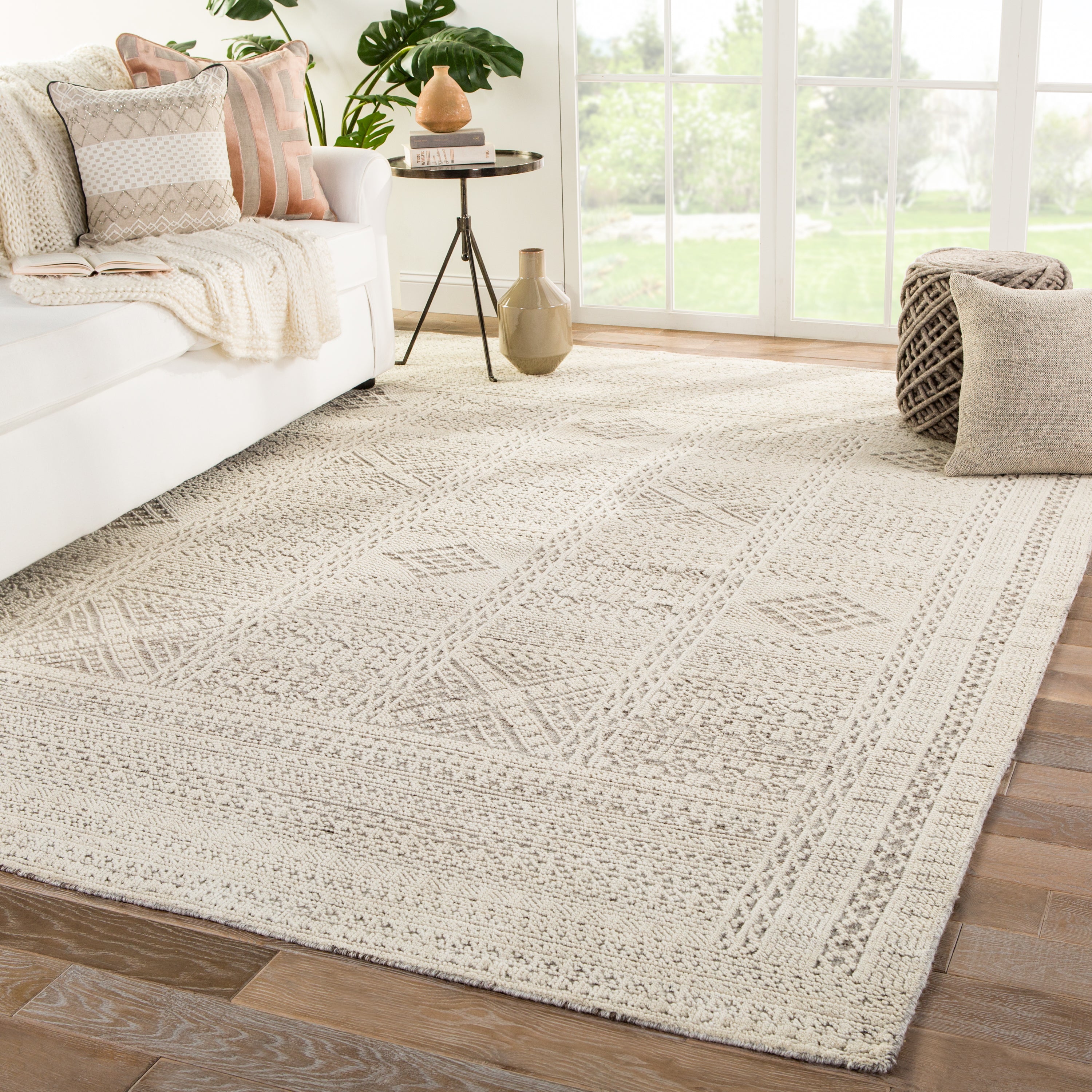 Rhaella Wool Area Rug