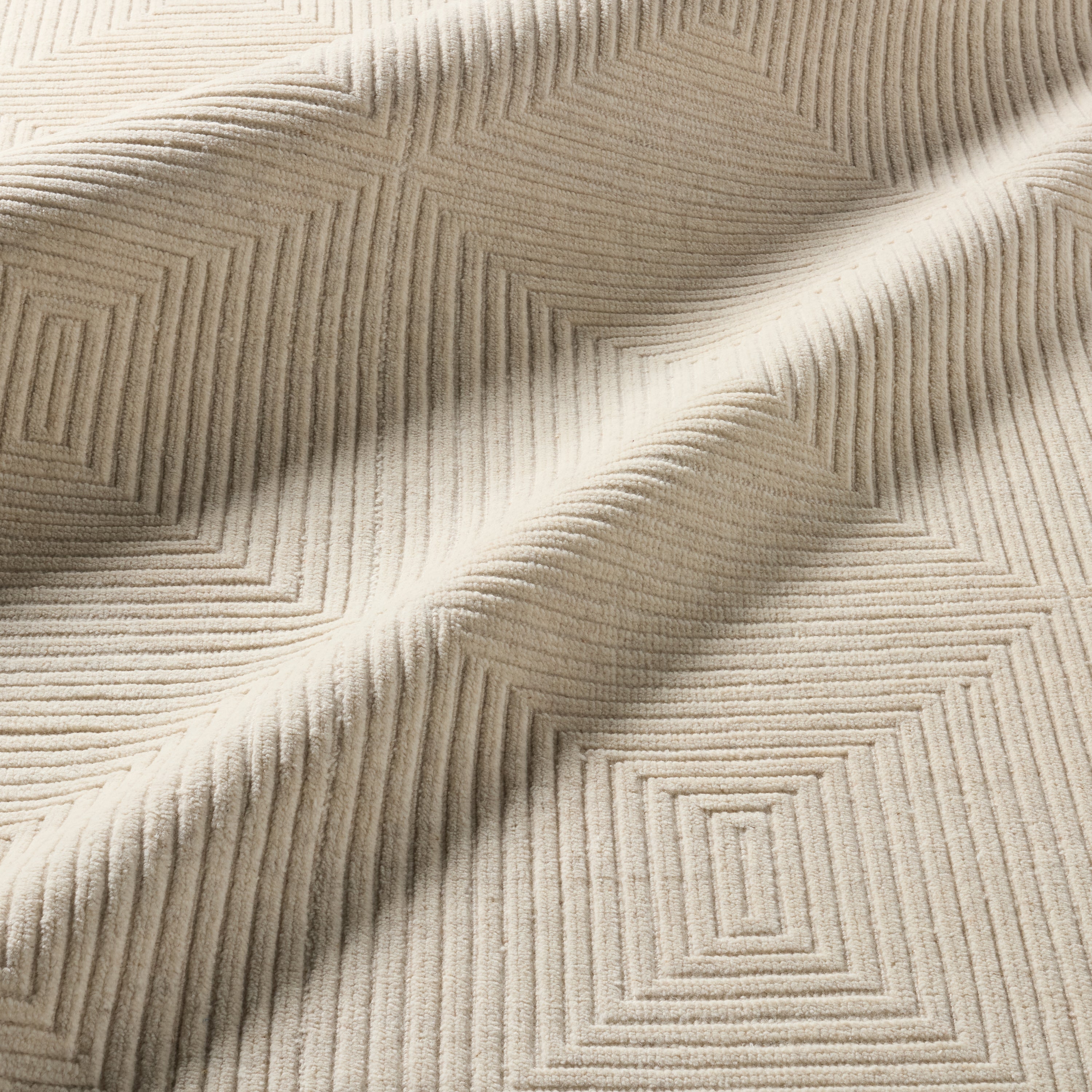 Jiya Wool Geometric Rug