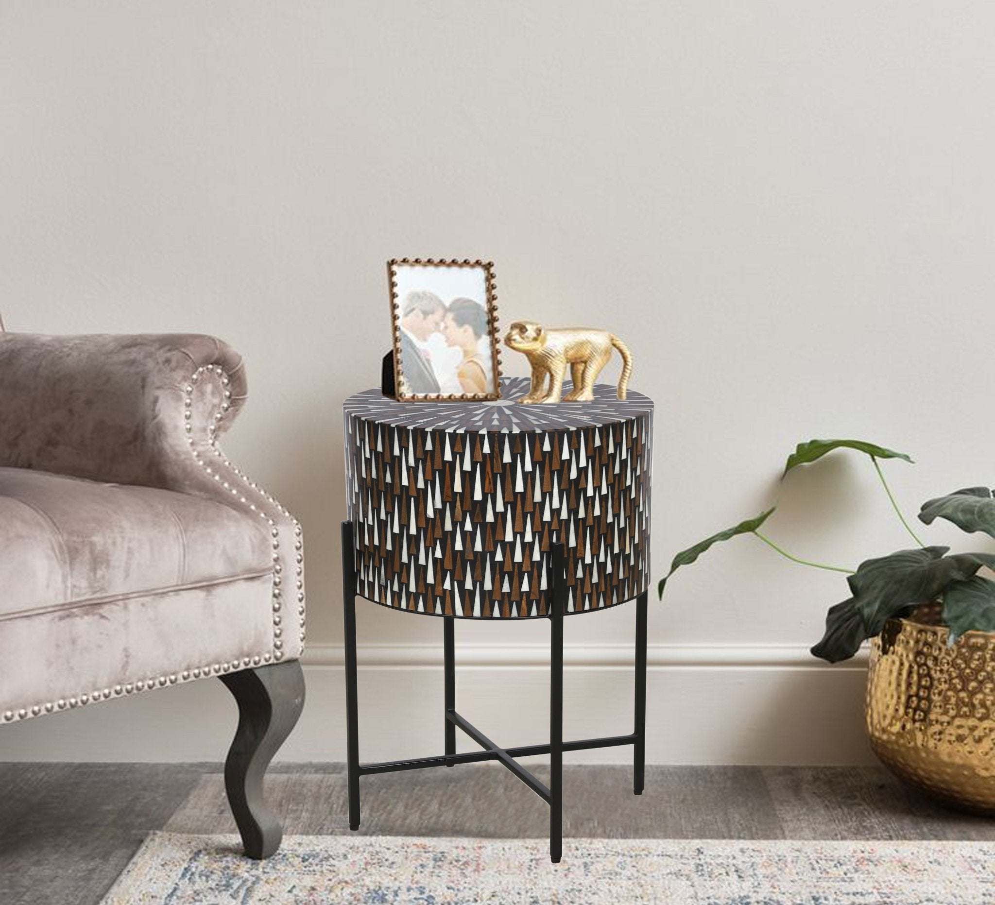 Tazari Inlay Accent Table - Wisteria