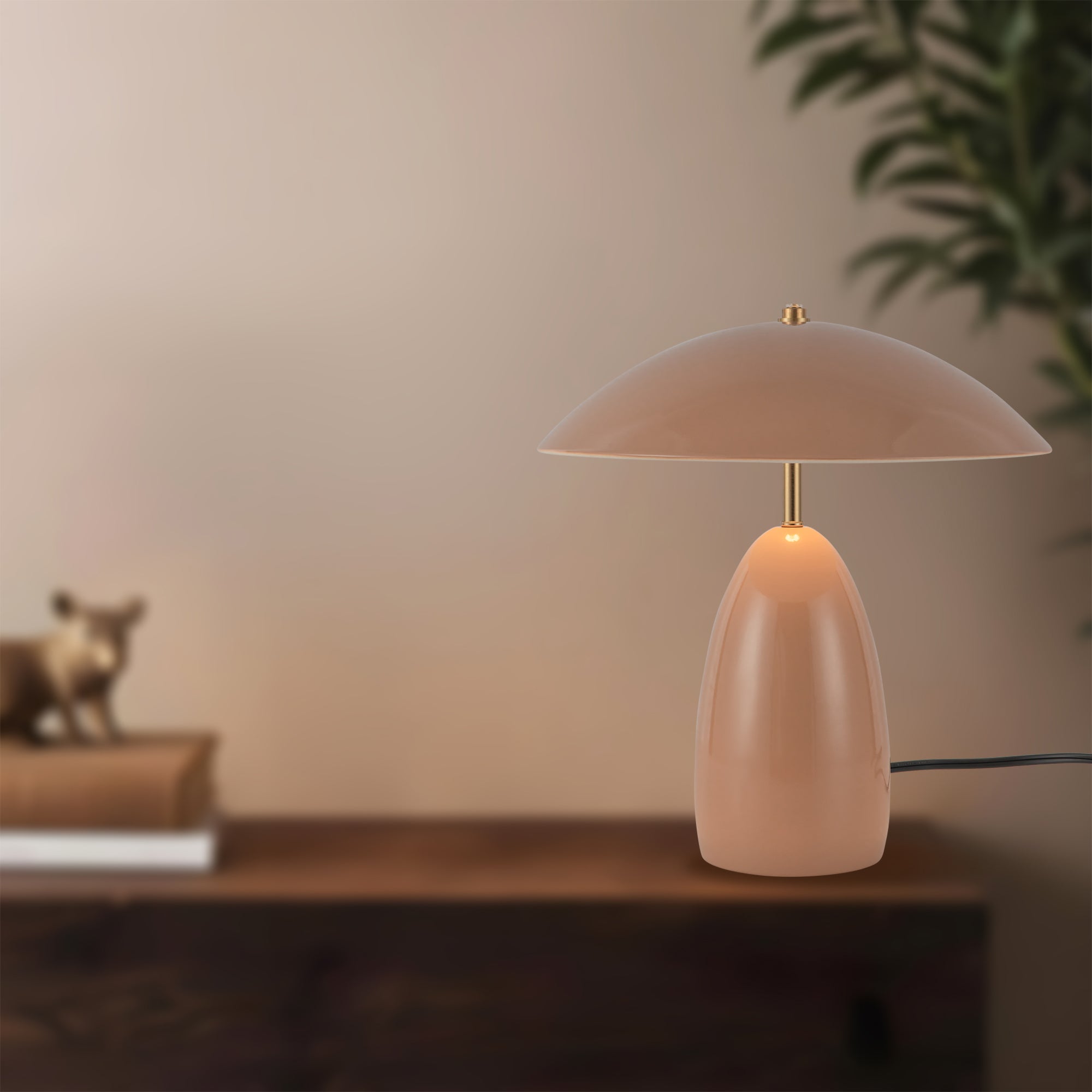 Cavira Metal Dome Tablelamp - Wisteria