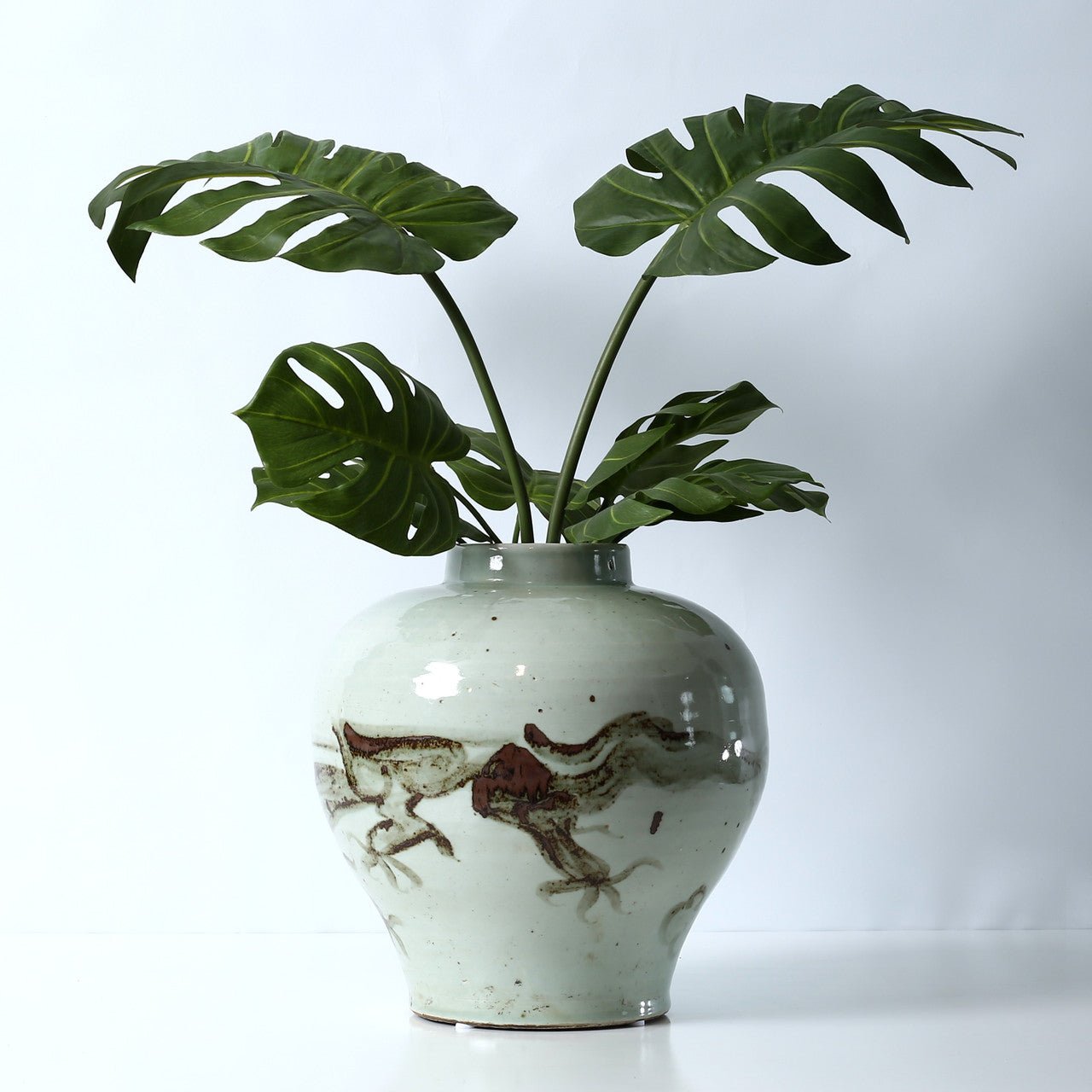 Yunhai Glazed Dragon Vase - Wisteria