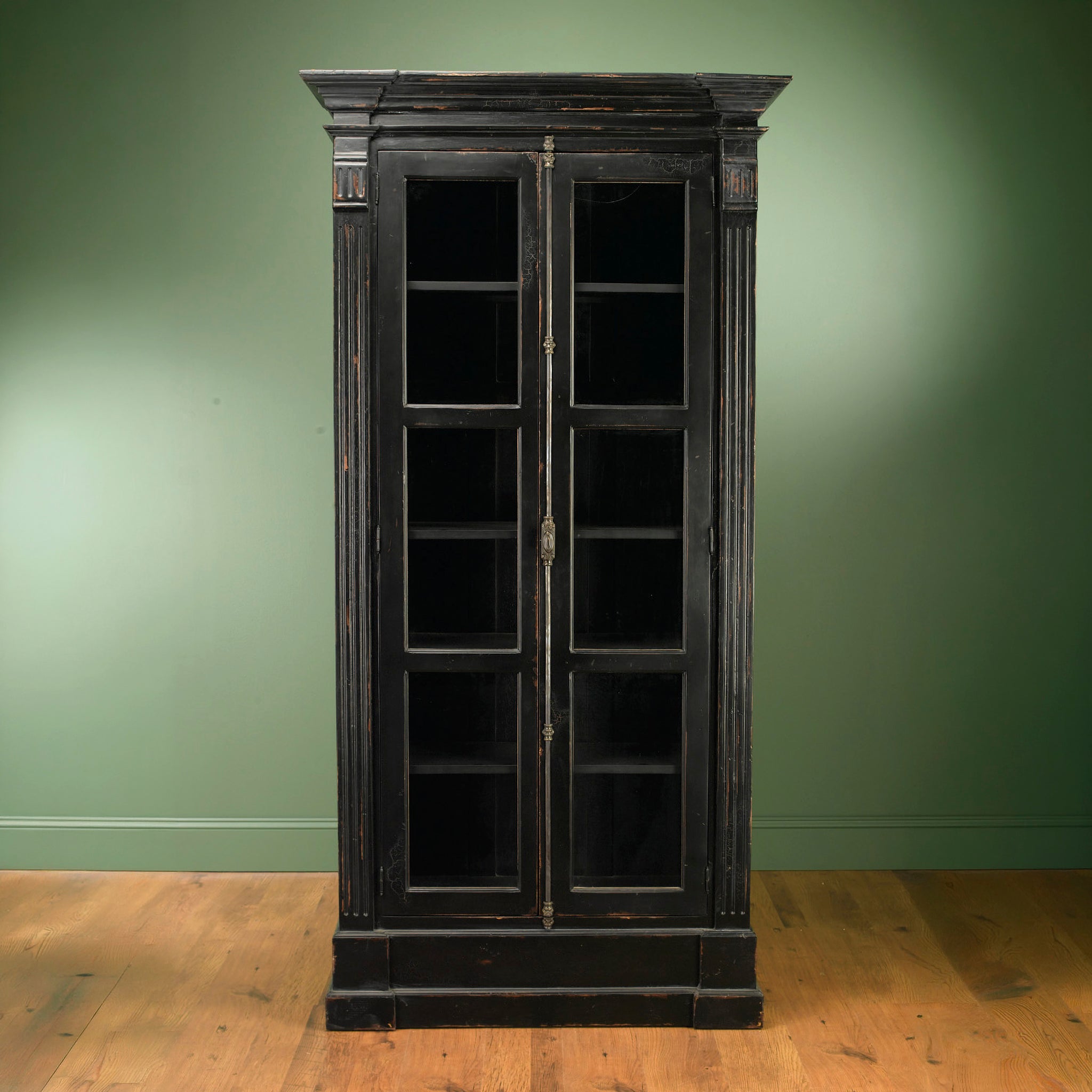 Castelnuovo 2 Door Bookcase