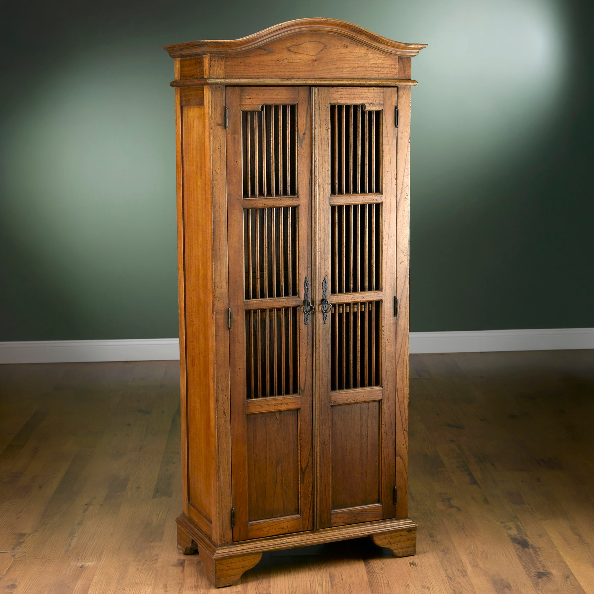 Bibbona Spindle Mindi Cabinet