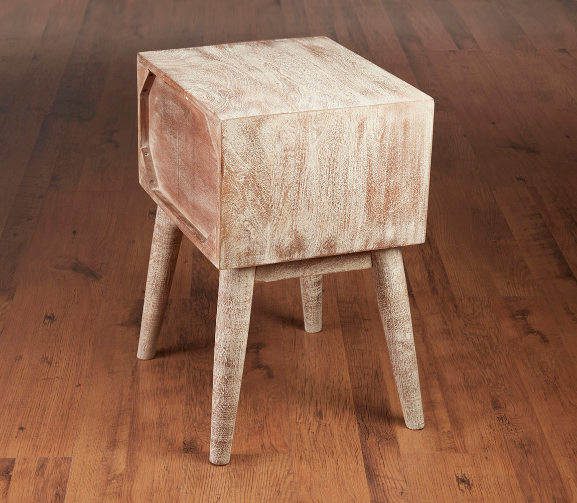 Lucardo Wood Nightstand