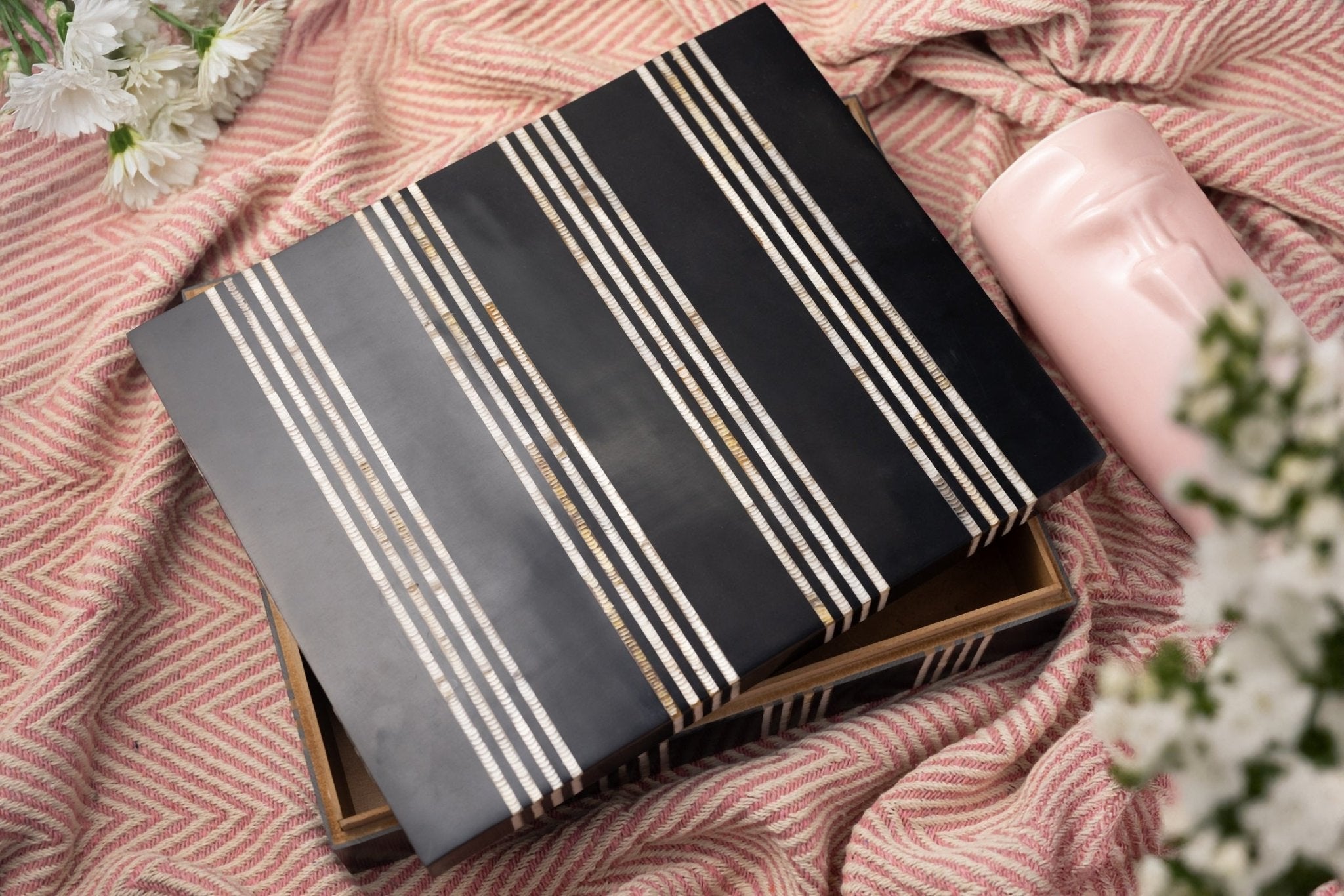 Zuberi Box - Wisteria