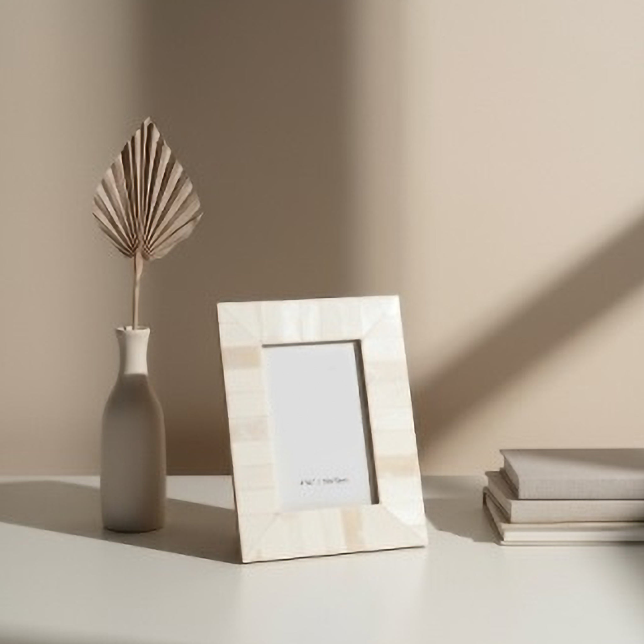Valira Bone Facet Frame - Wisteria