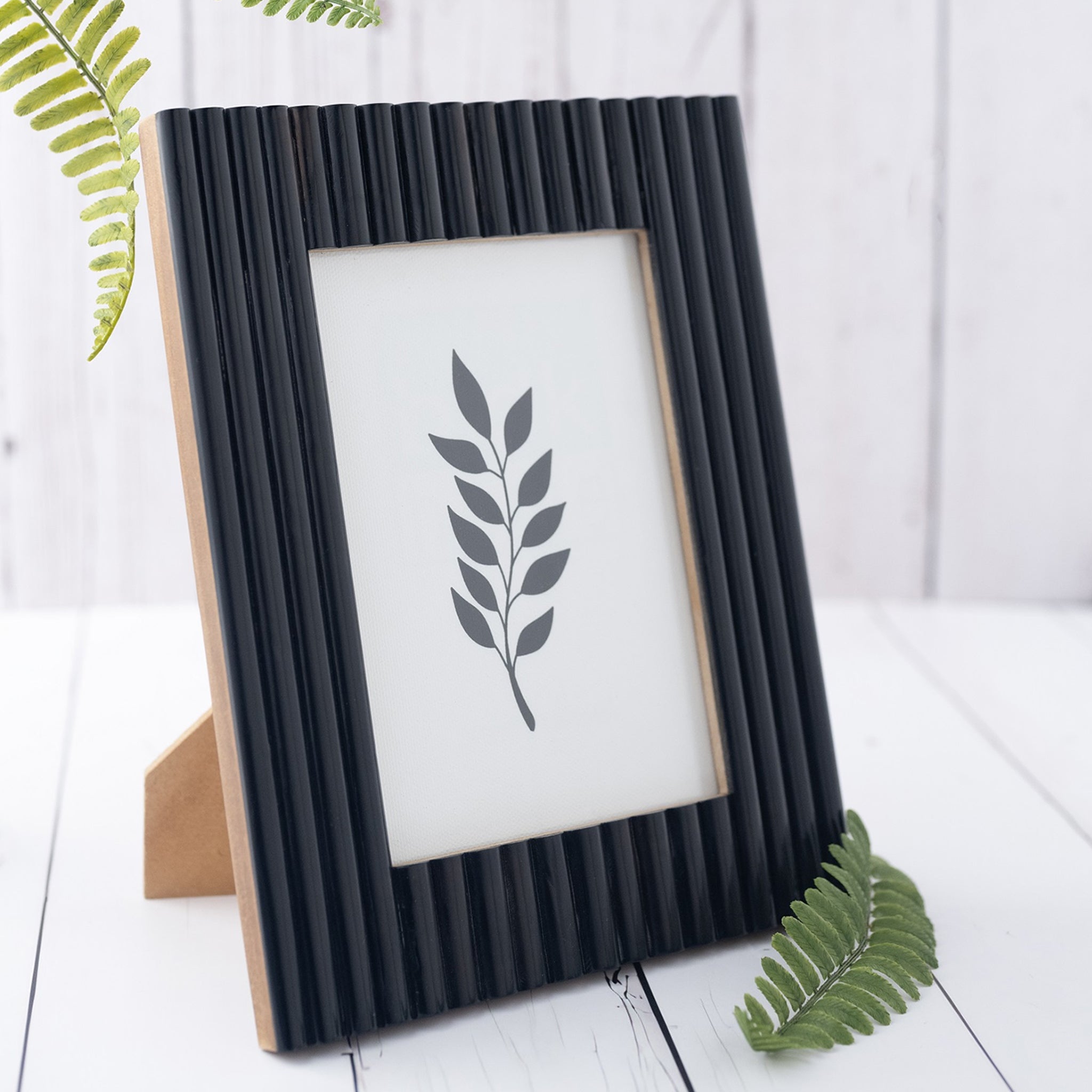 Lysander Fluted Frame - Wisteria