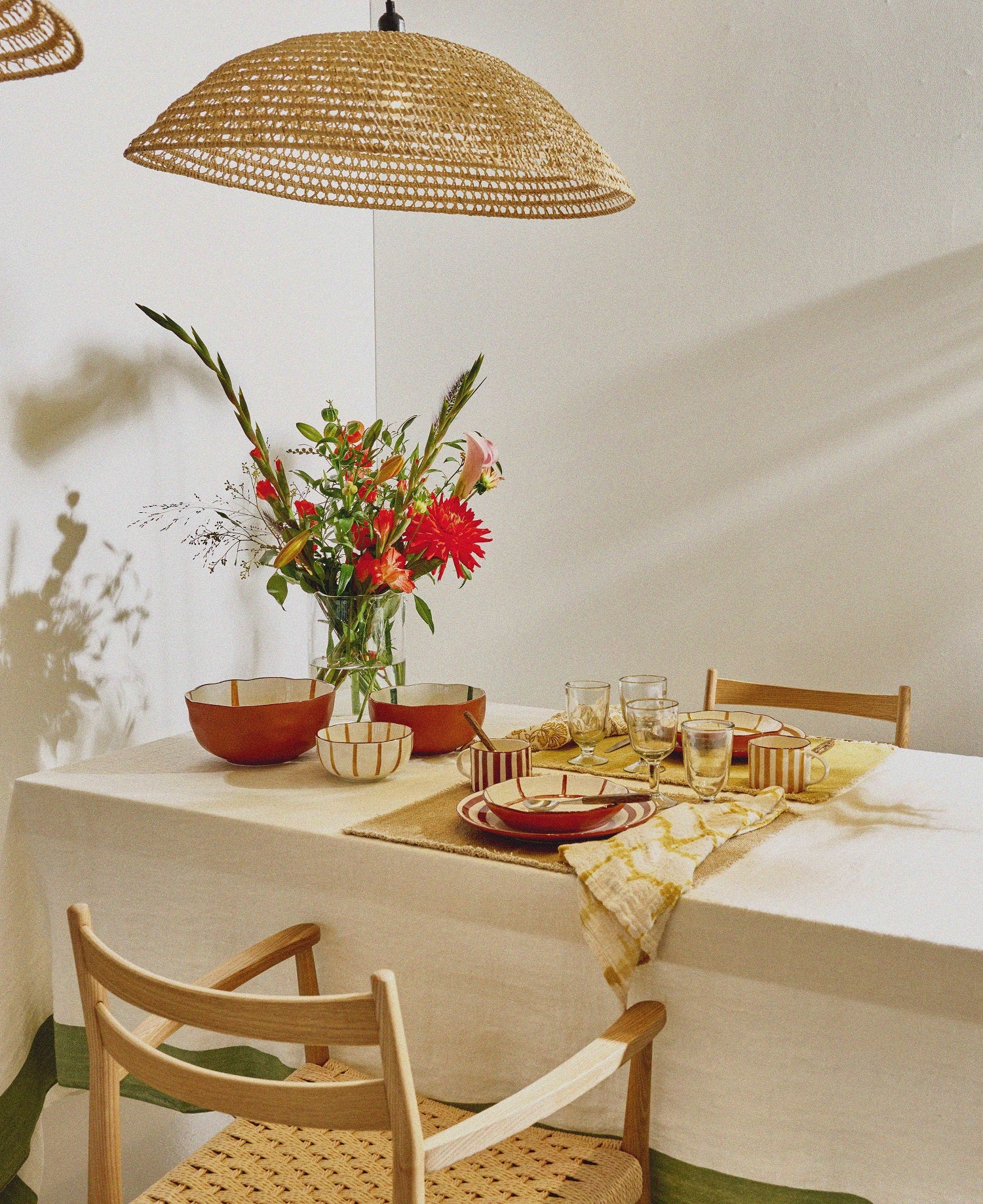 Alvion Linen Tablecloth