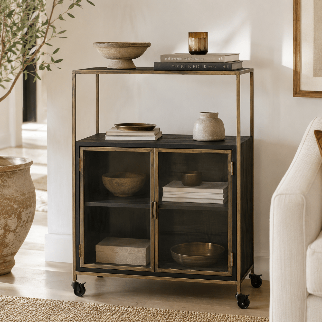 Bolgheri Brass Bar Cabinet - Wisteria