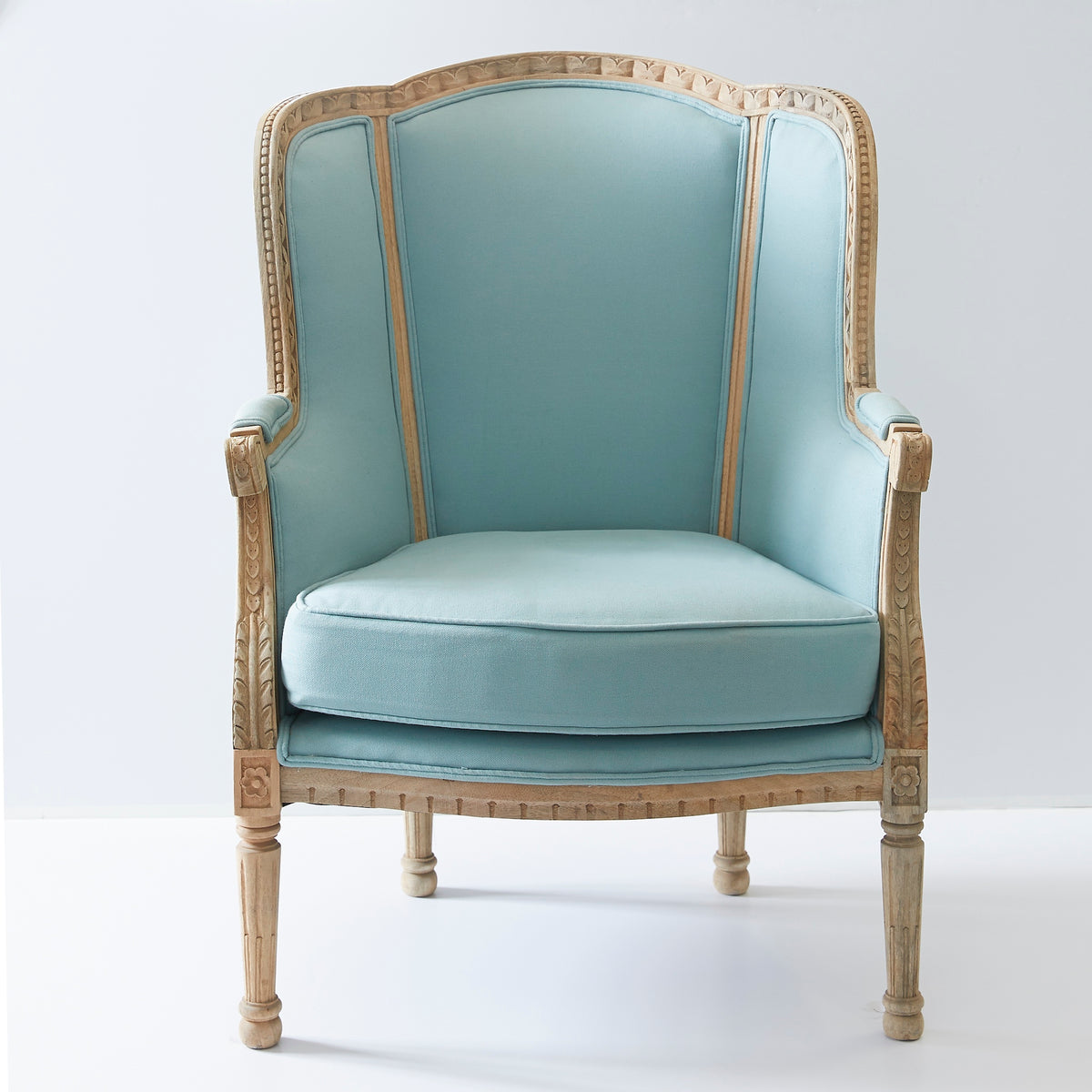 Accent Chairs | Wisteria