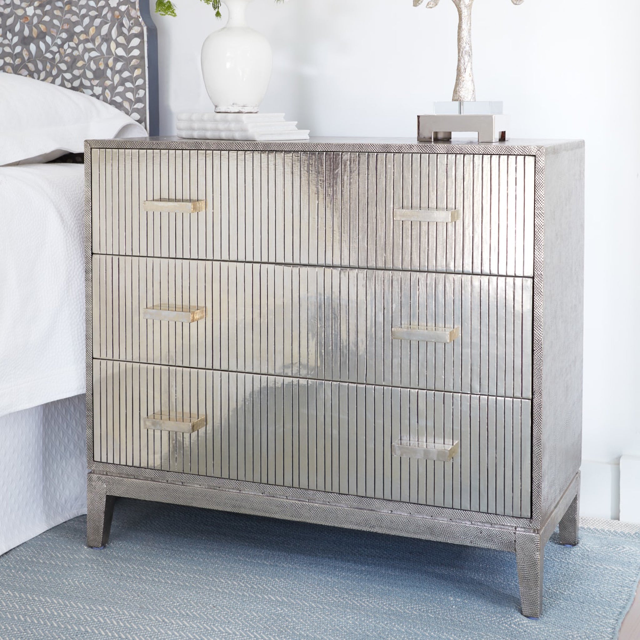Shaan Chest of Drawers