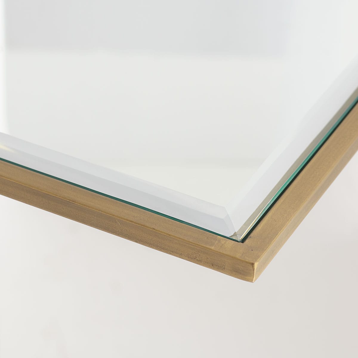 Modern Pull-Up Table