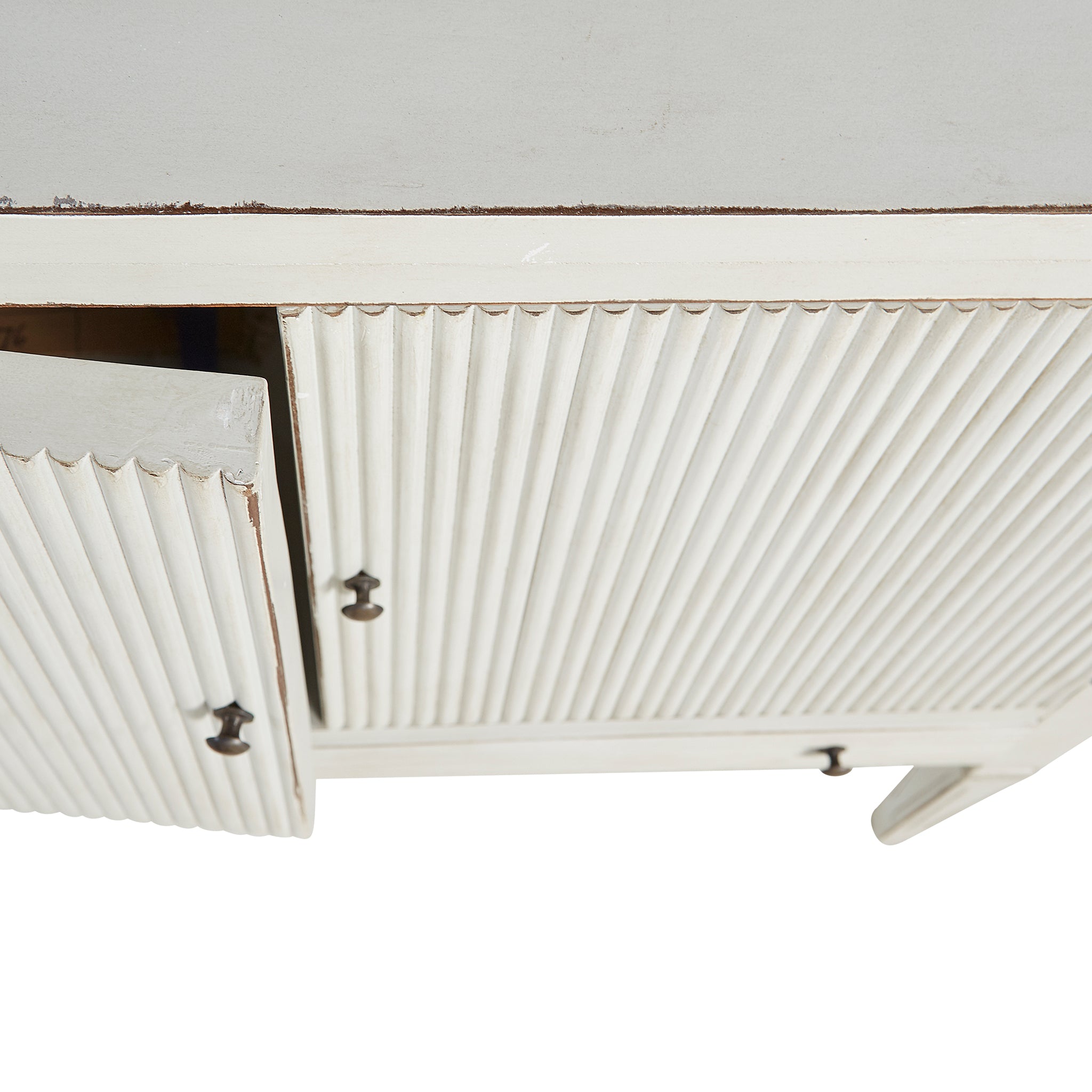 Cream Mahogany Cabinet with Ribbed Detailing