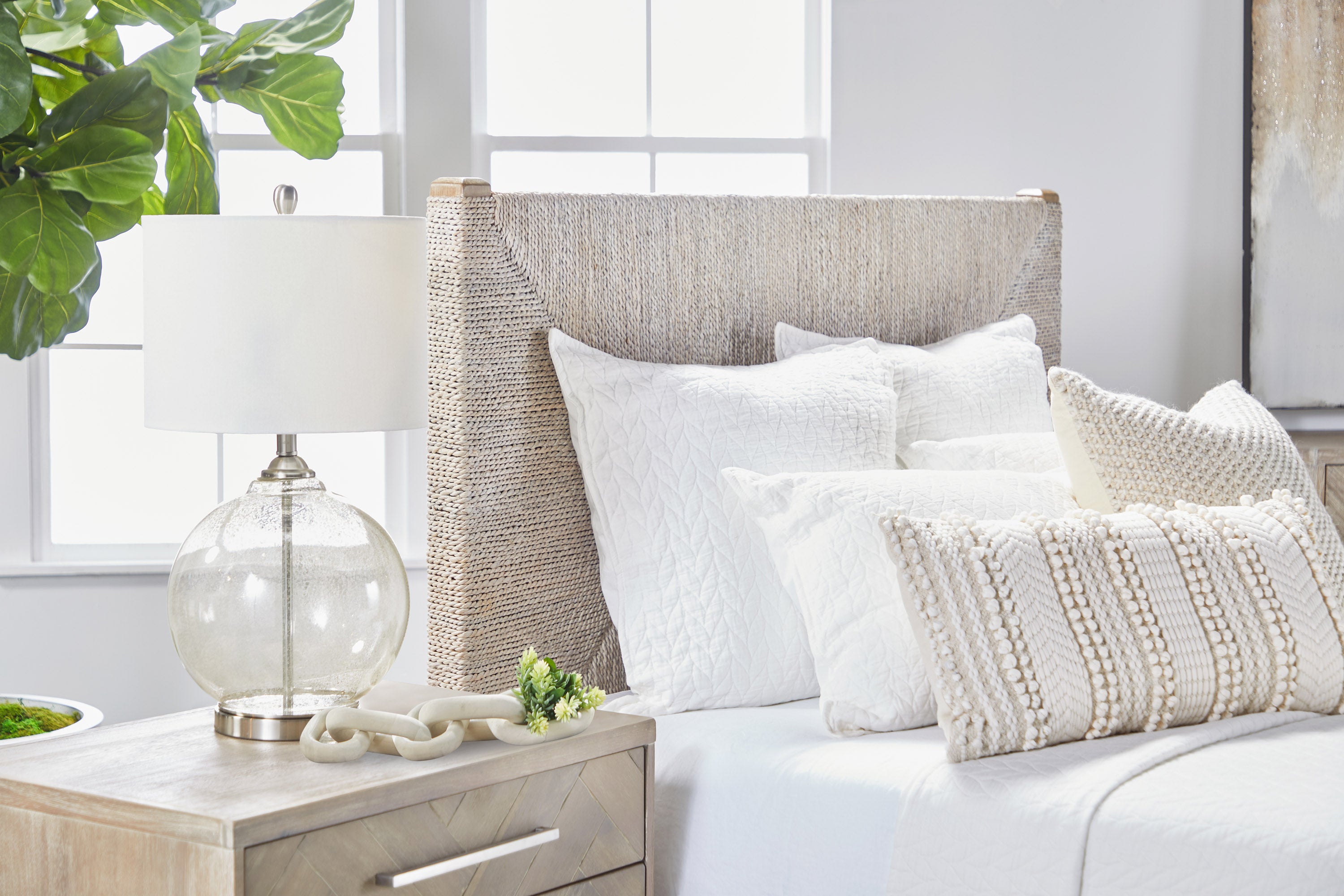 Holt Cal King Bed