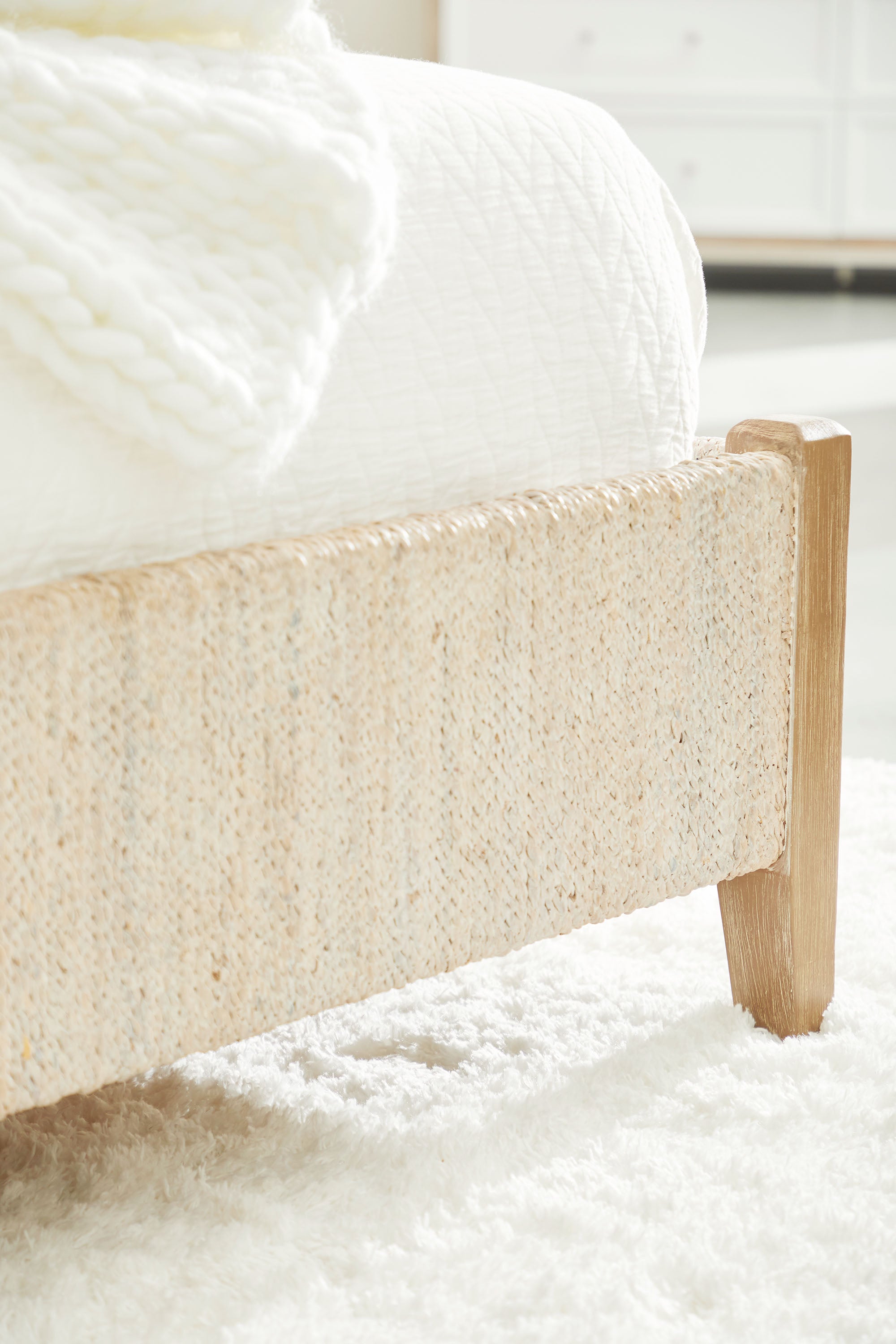 Holt Standard King Bed