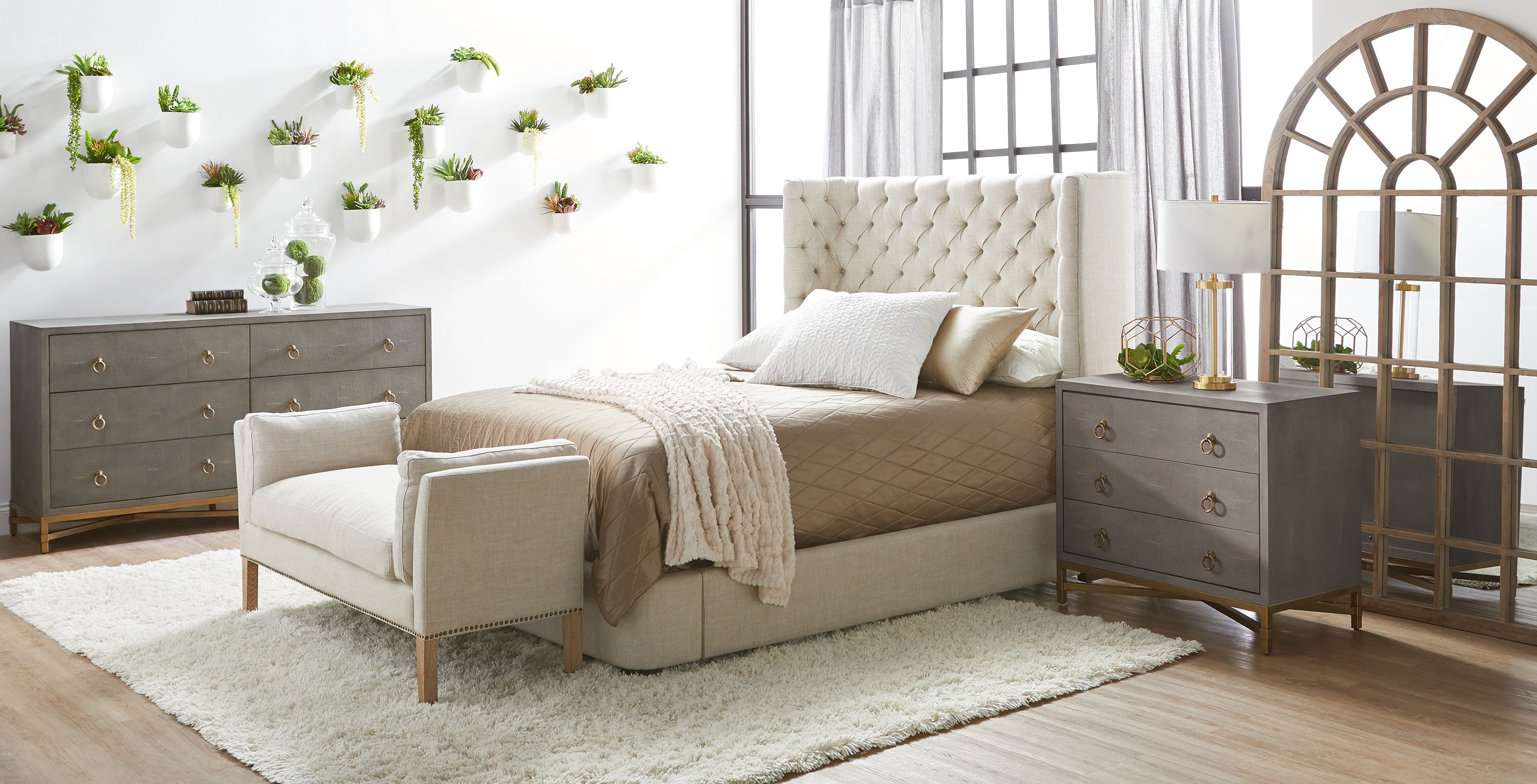 GlenEllyn Shagreen 3-Drawer Nightstand