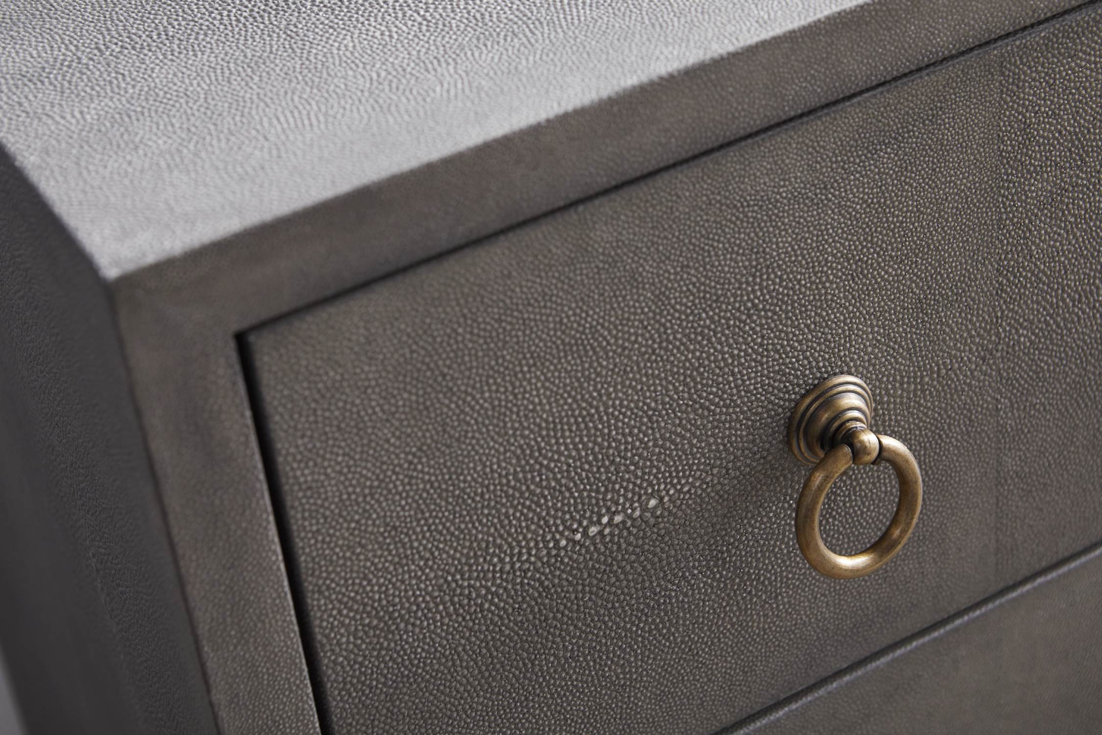 GlenEllyn Shagreen 6-Drawer Double Dresser