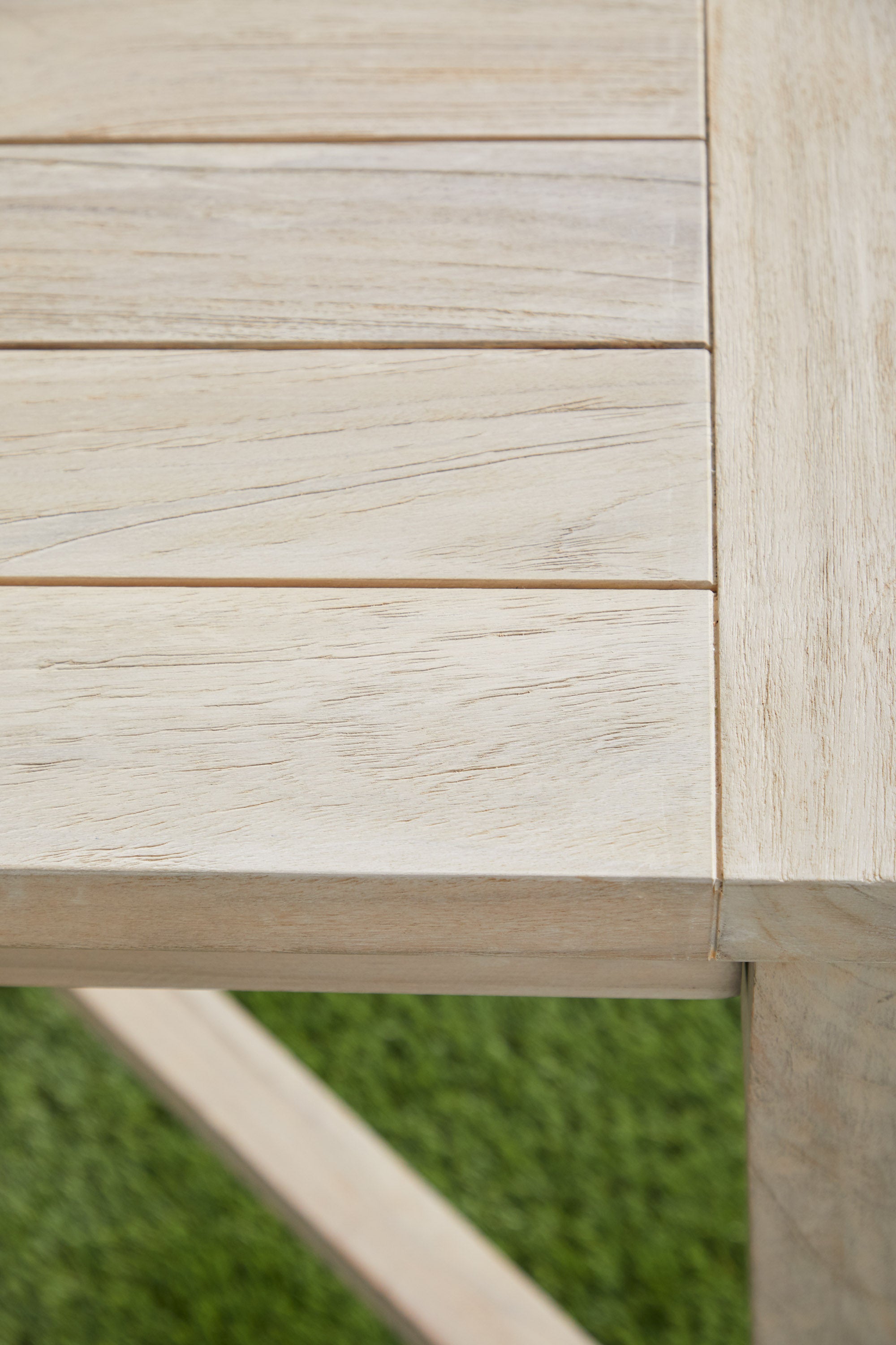 Windsor Square Outdoor Counter Table